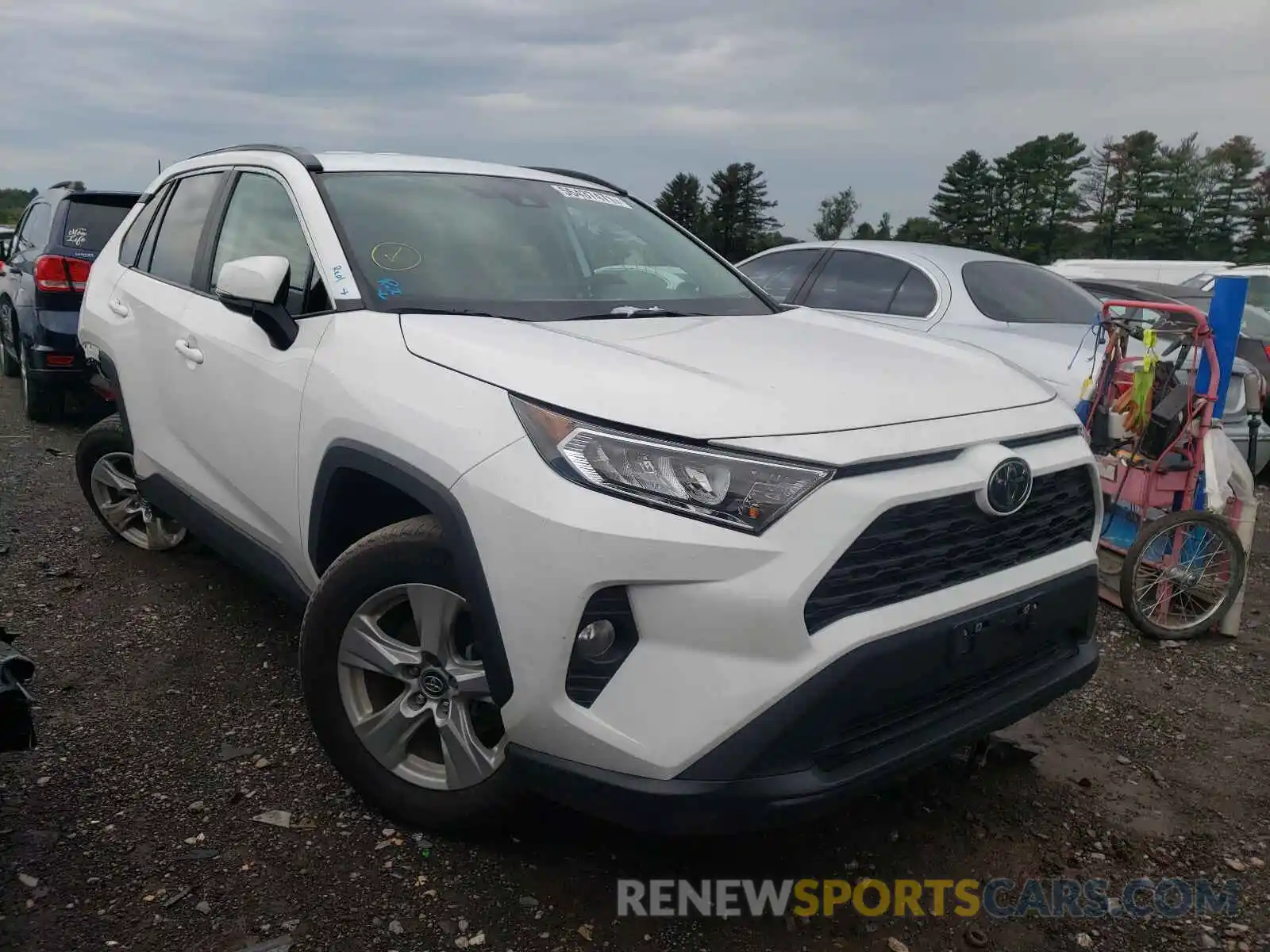 1 Фотография поврежденного автомобиля 2T3P1RFV5LC140808 TOYOTA RAV4 2020