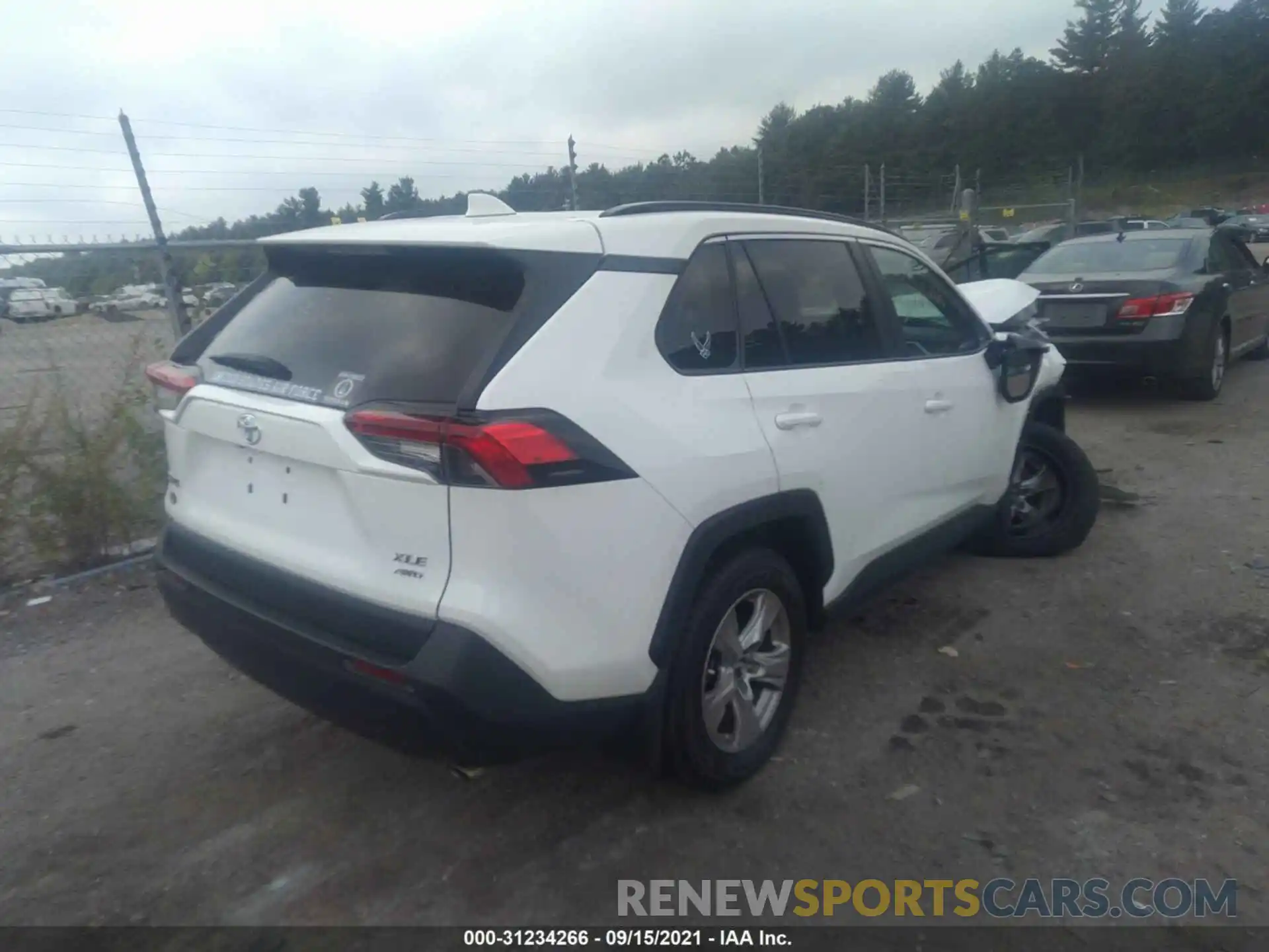 4 Фотография поврежденного автомобиля 2T3P1RFV5LW095979 TOYOTA RAV4 2020