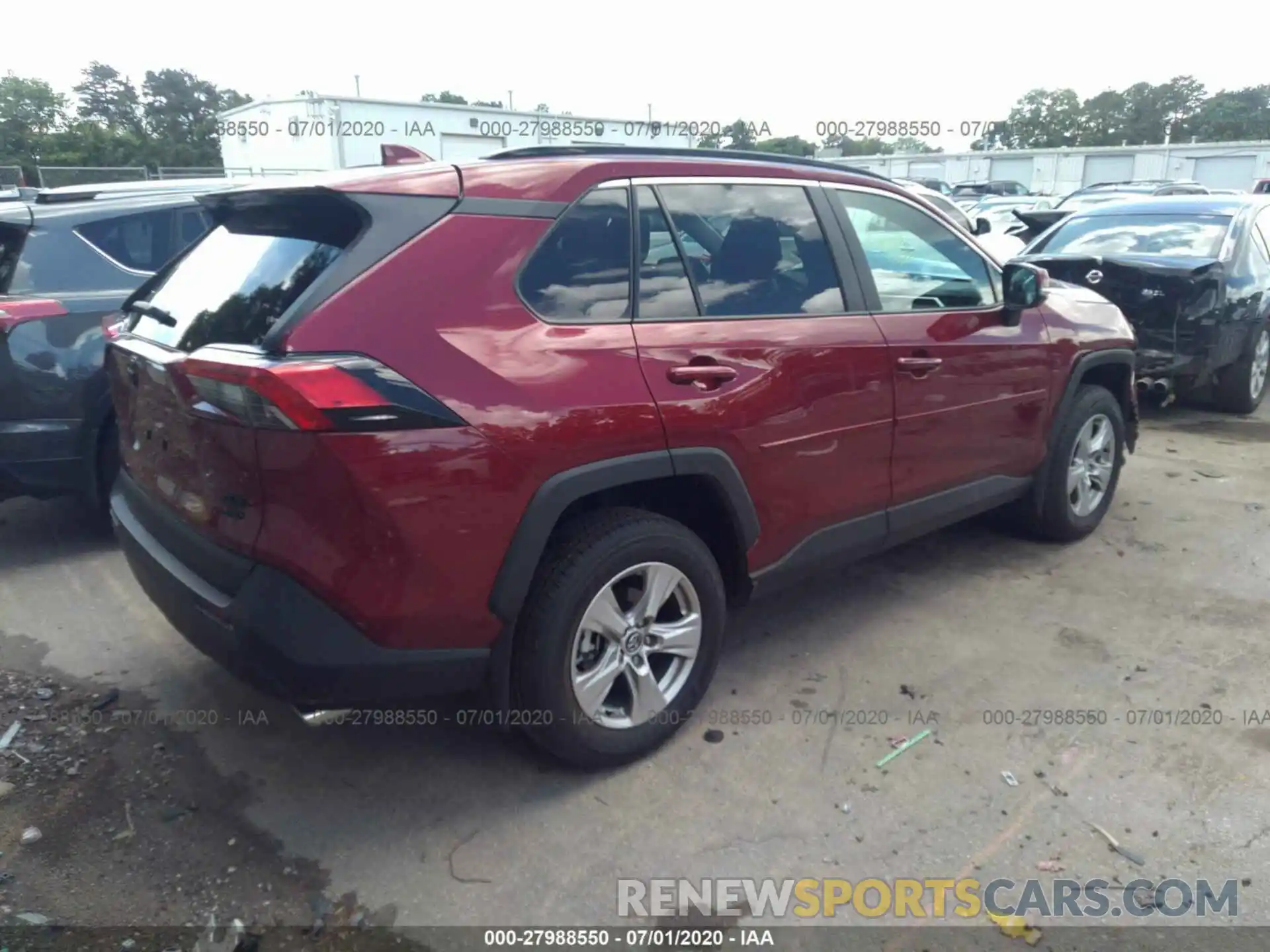 4 Photograph of a damaged car 2T3P1RFV5LW106284 TOYOTA RAV4 2020