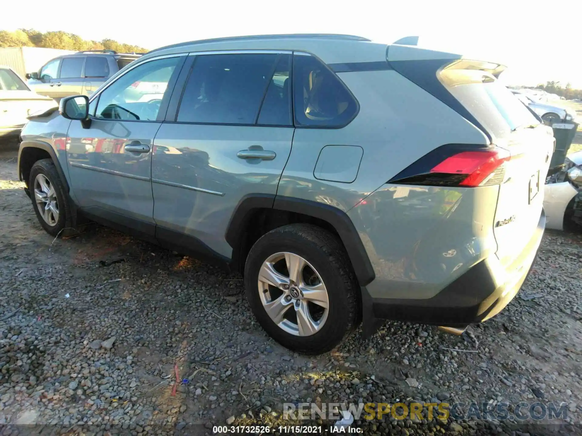 3 Photograph of a damaged car 2T3P1RFV5LW117026 TOYOTA RAV4 2020