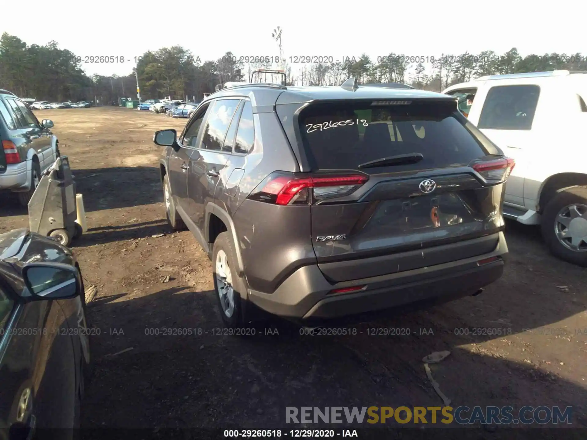 3 Photograph of a damaged car 2T3P1RFV5LW120637 TOYOTA RAV4 2020