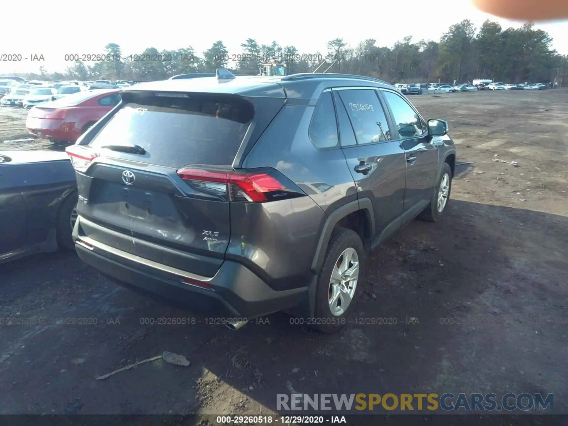 4 Photograph of a damaged car 2T3P1RFV5LW120637 TOYOTA RAV4 2020