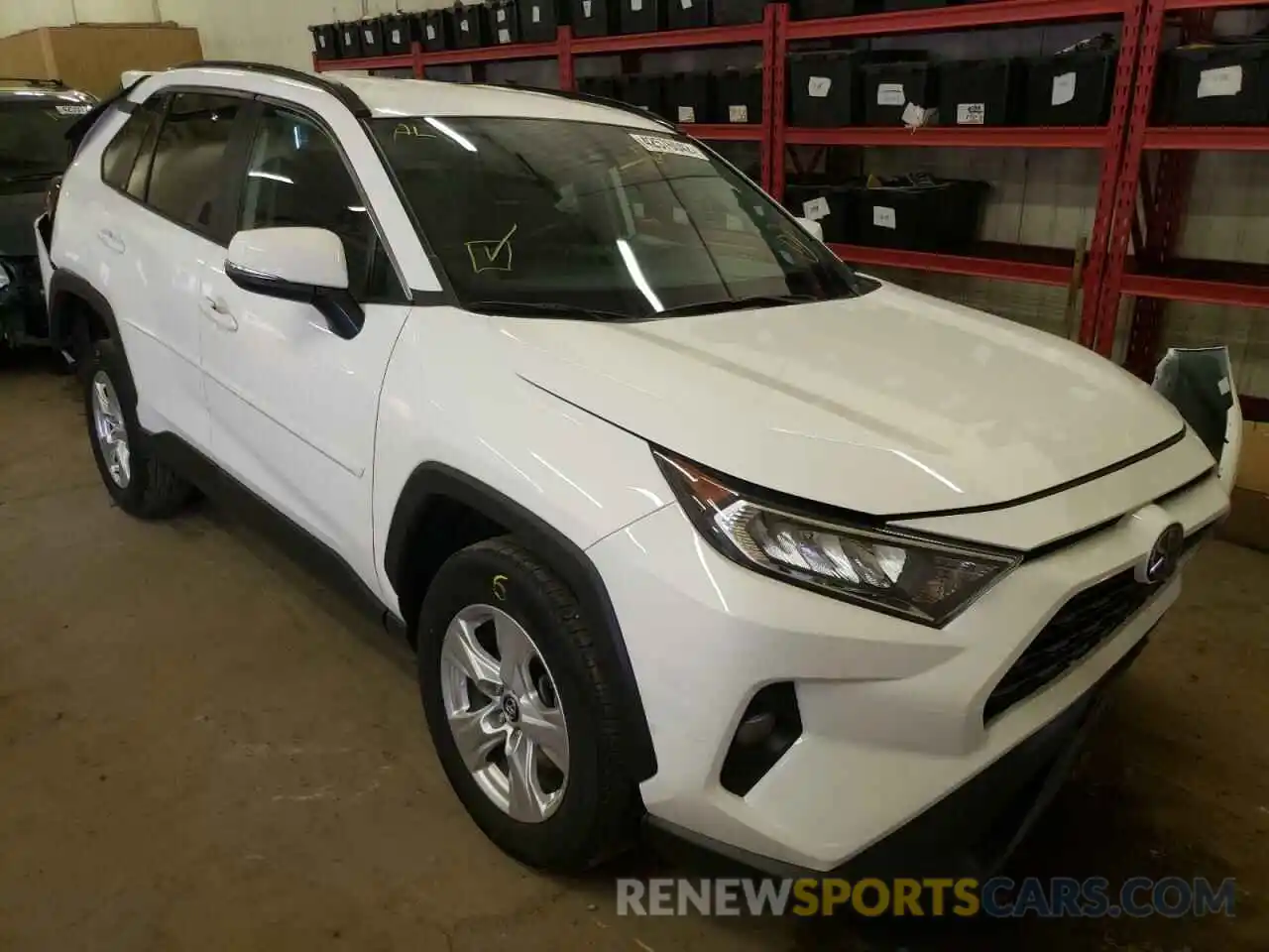 1 Фотография поврежденного автомобиля 2T3P1RFV5LW130861 TOYOTA RAV4 2020