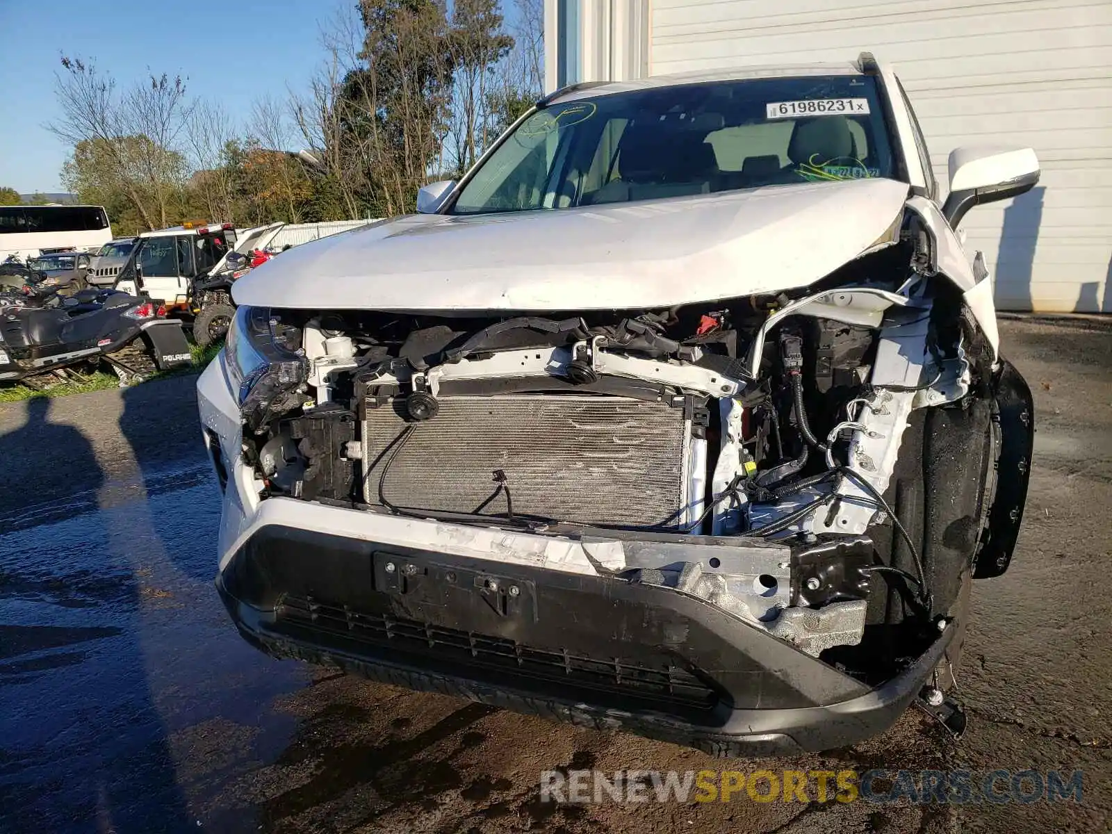 9 Photograph of a damaged car 2T3P1RFV5LW137003 TOYOTA RAV4 2020