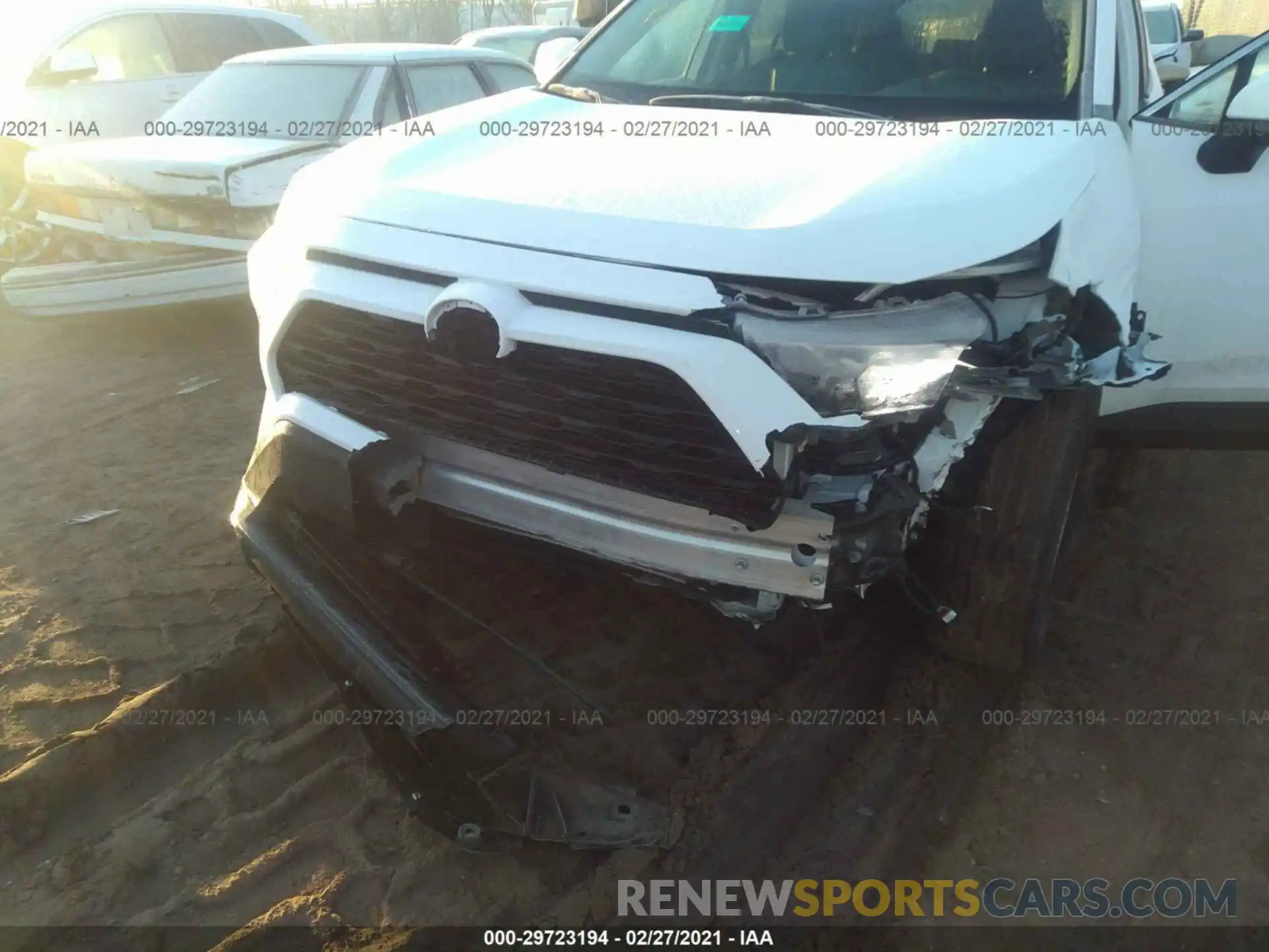 6 Photograph of a damaged car 2T3P1RFV6LC063401 TOYOTA RAV4 2020