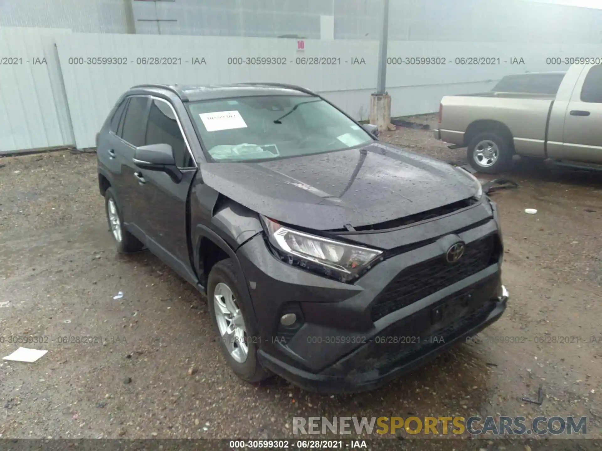 1 Фотография поврежденного автомобиля 2T3P1RFV6LC076049 TOYOTA RAV4 2020