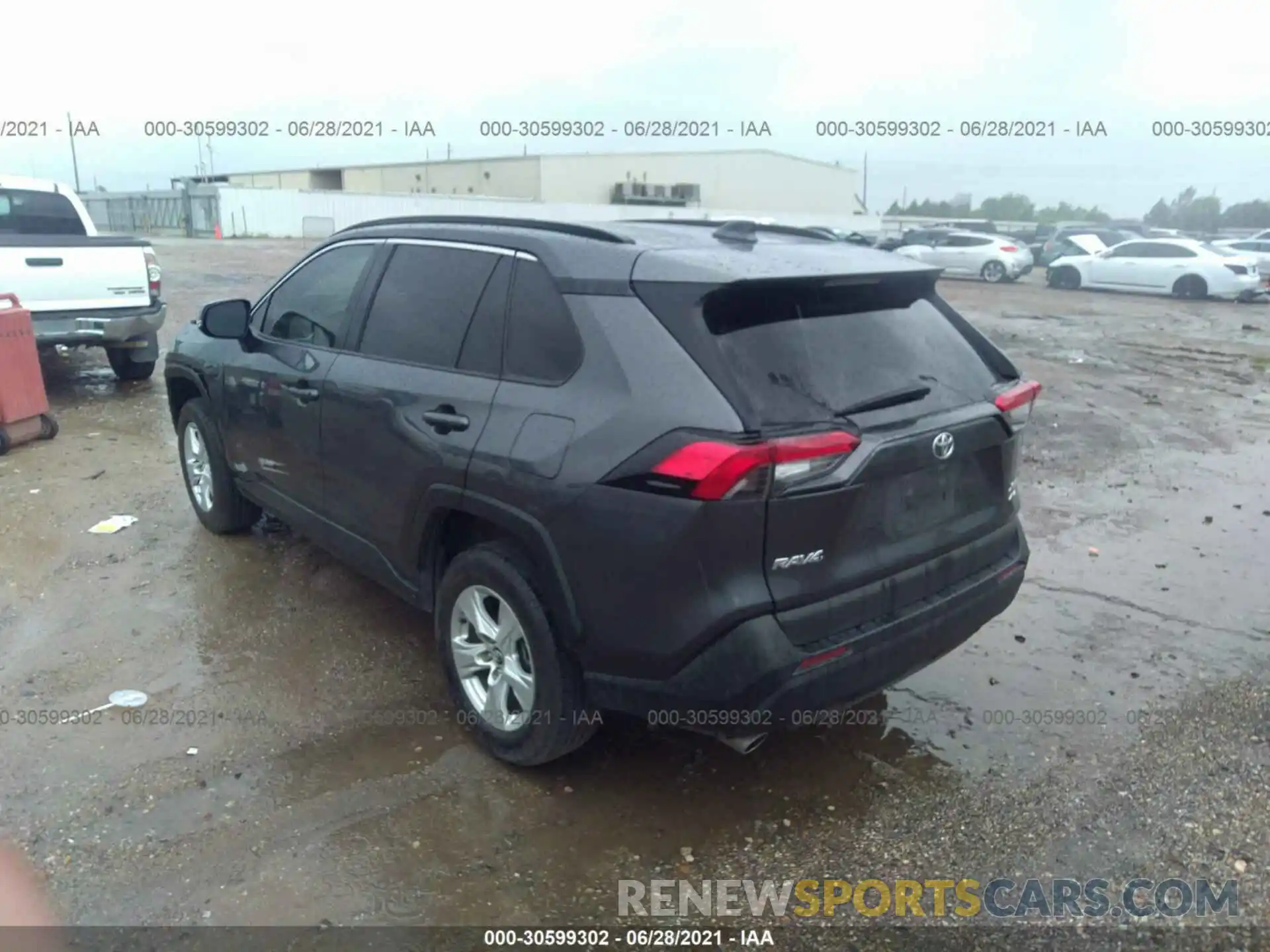 3 Photograph of a damaged car 2T3P1RFV6LC076049 TOYOTA RAV4 2020