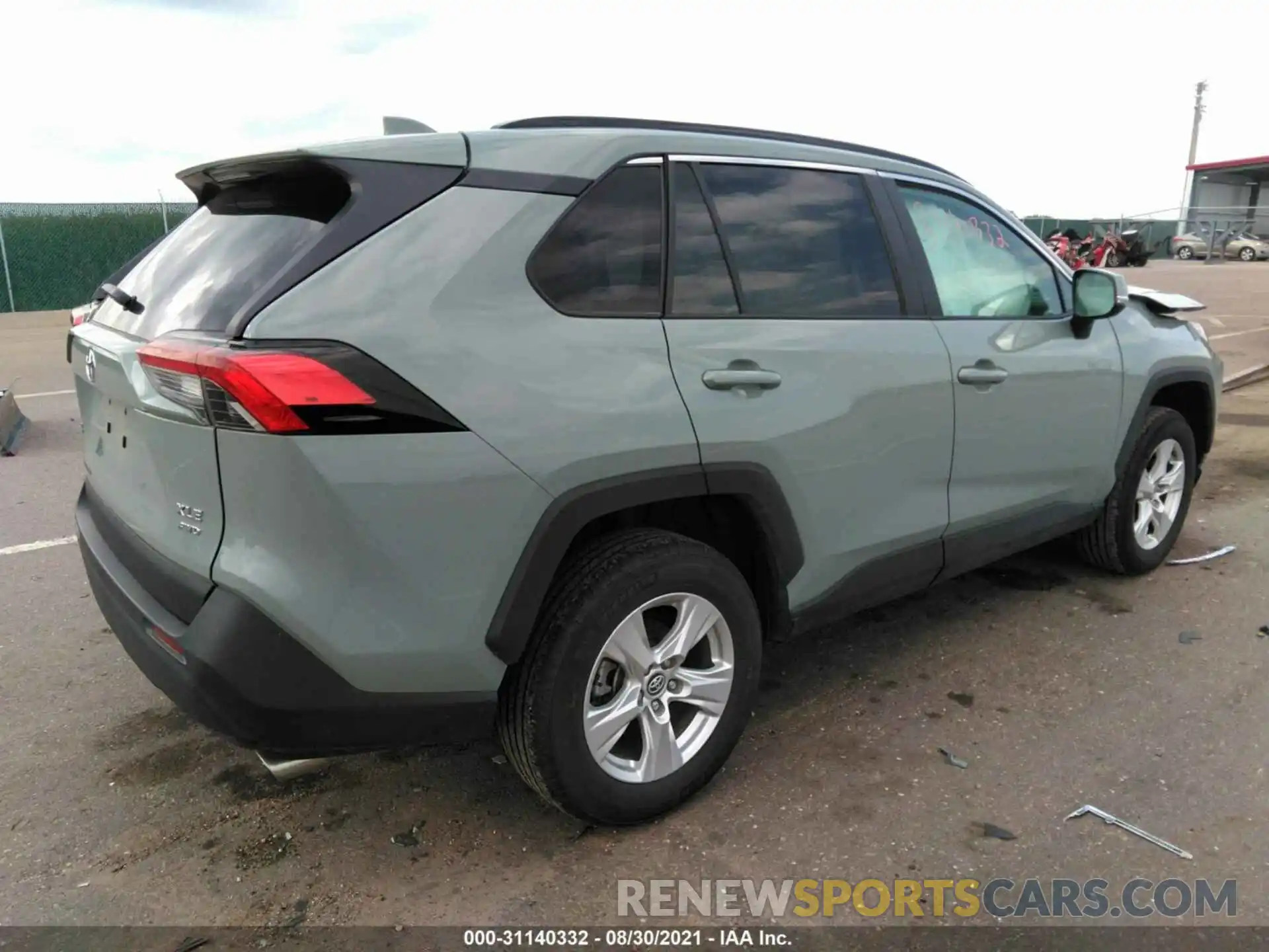 4 Photograph of a damaged car 2T3P1RFV6LC081073 TOYOTA RAV4 2020