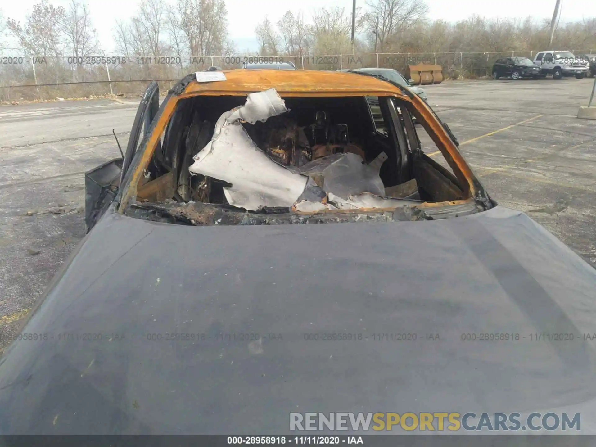 6 Photograph of a damaged car 2T3P1RFV6LC093627 TOYOTA RAV4 2020
