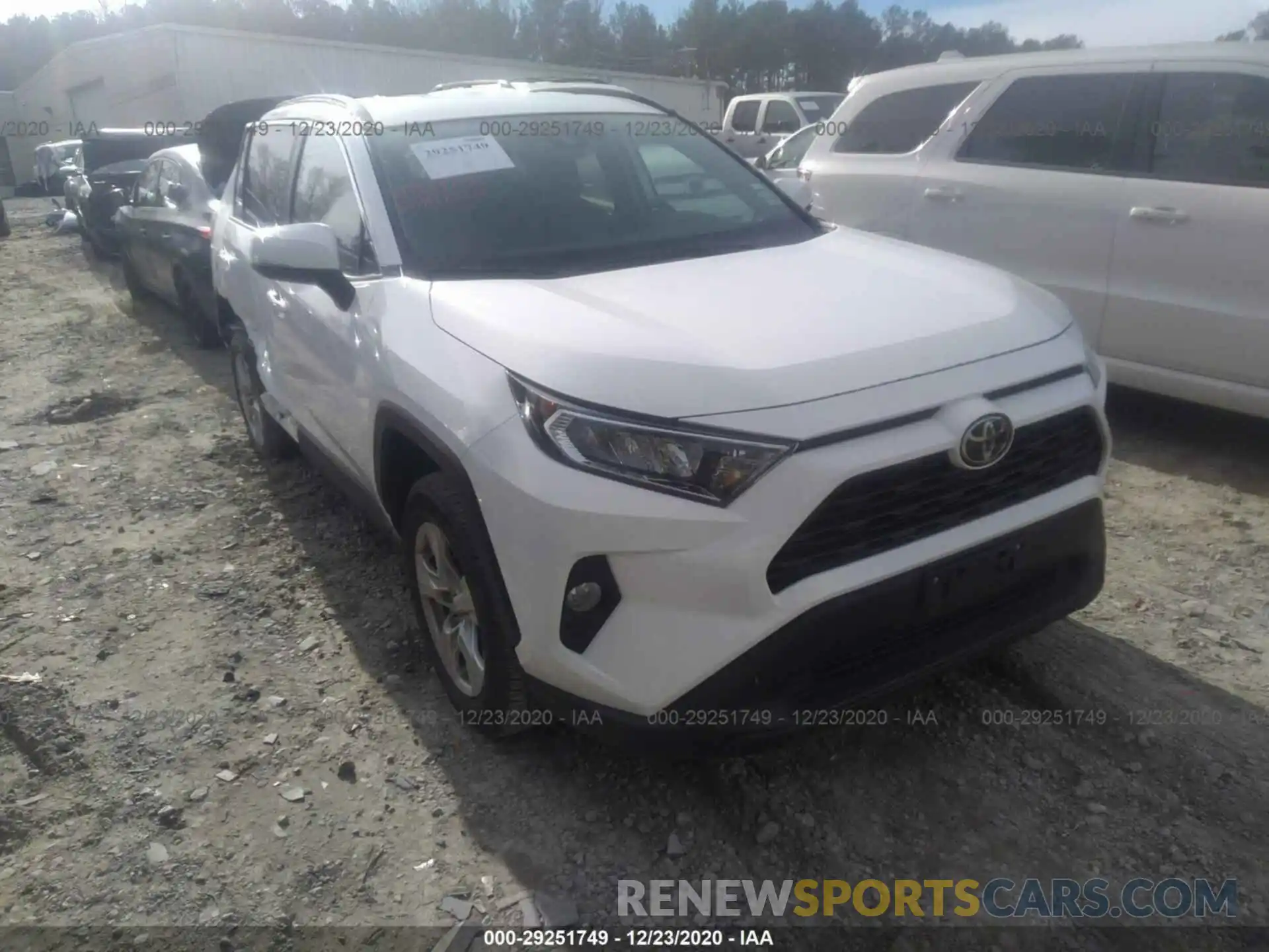 1 Photograph of a damaged car 2T3P1RFV6LC094308 TOYOTA RAV4 2020