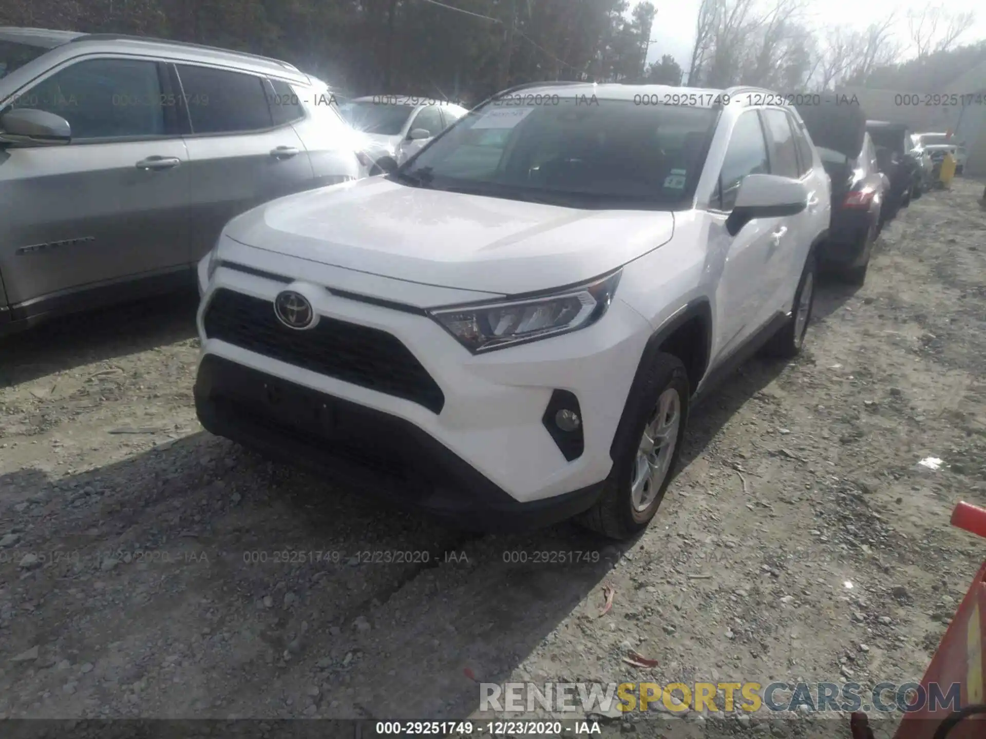 2 Photograph of a damaged car 2T3P1RFV6LC094308 TOYOTA RAV4 2020