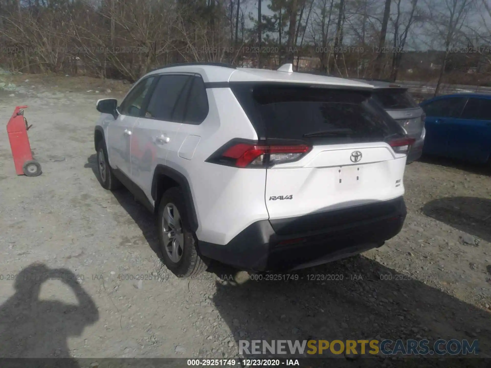 3 Photograph of a damaged car 2T3P1RFV6LC094308 TOYOTA RAV4 2020