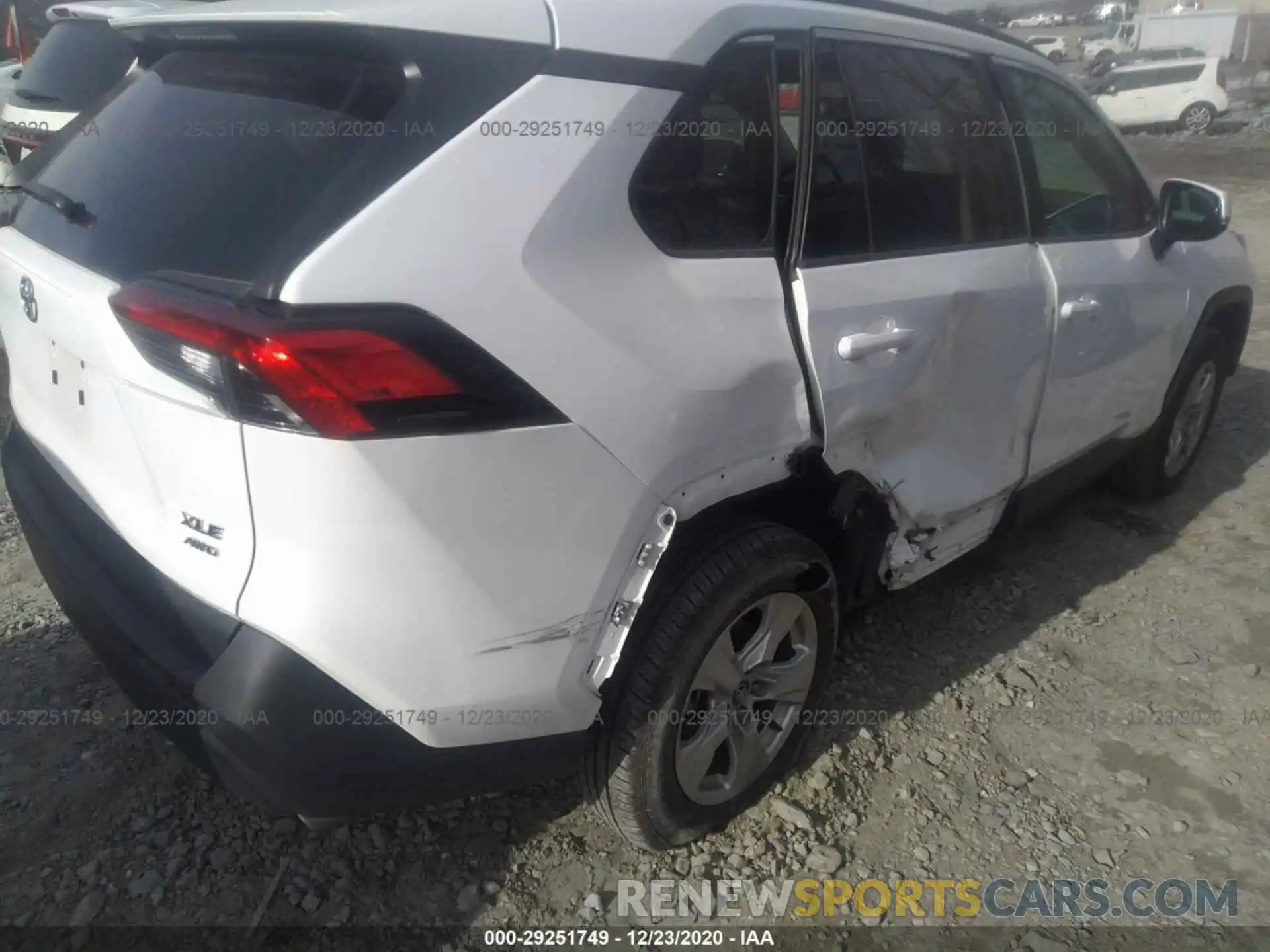 6 Фотография поврежденного автомобиля 2T3P1RFV6LC094308 TOYOTA RAV4 2020