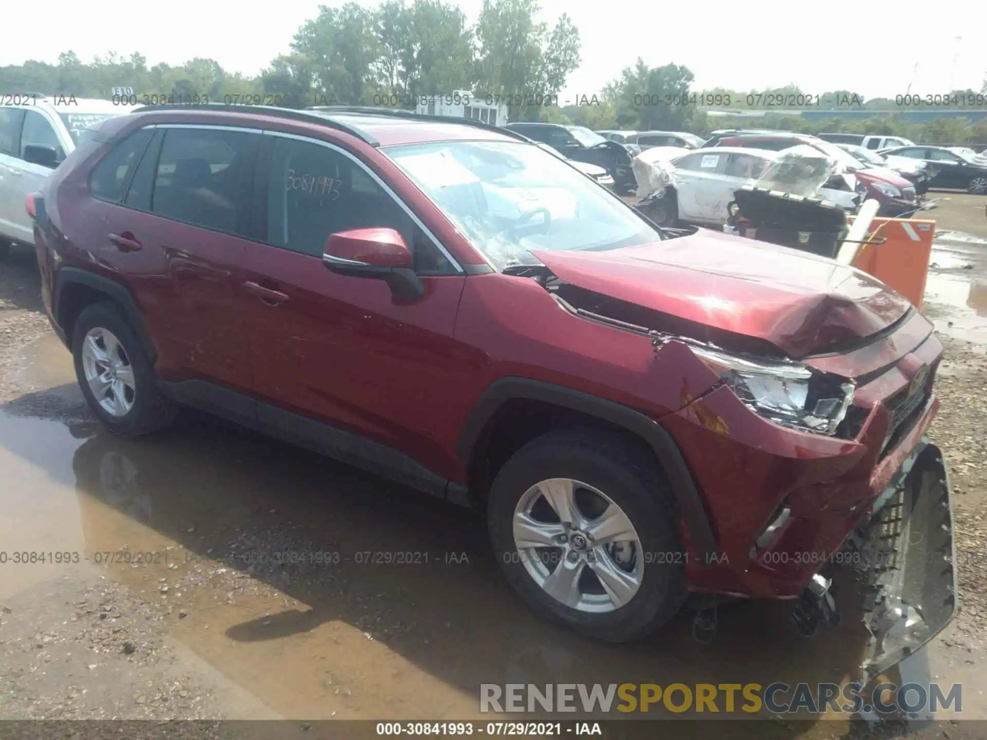 1 Photograph of a damaged car 2T3P1RFV6LC098049 TOYOTA RAV4 2020