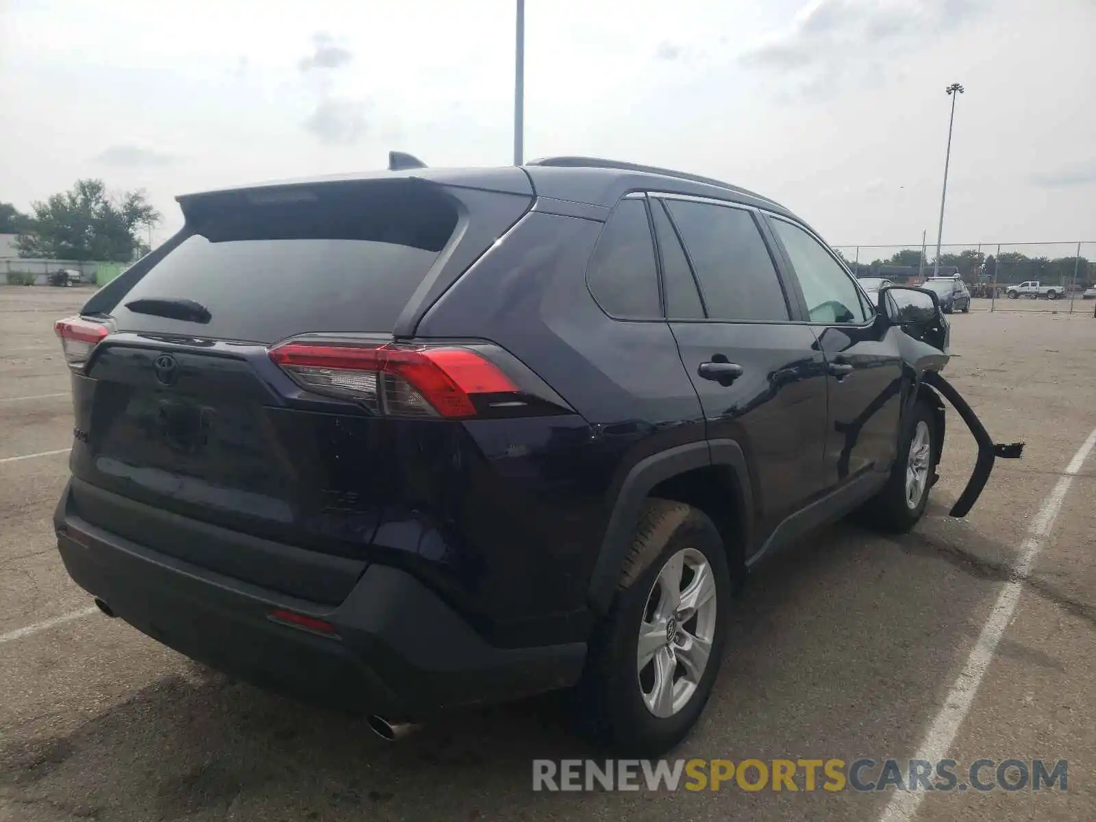 4 Photograph of a damaged car 2T3P1RFV6LC105176 TOYOTA RAV4 2020