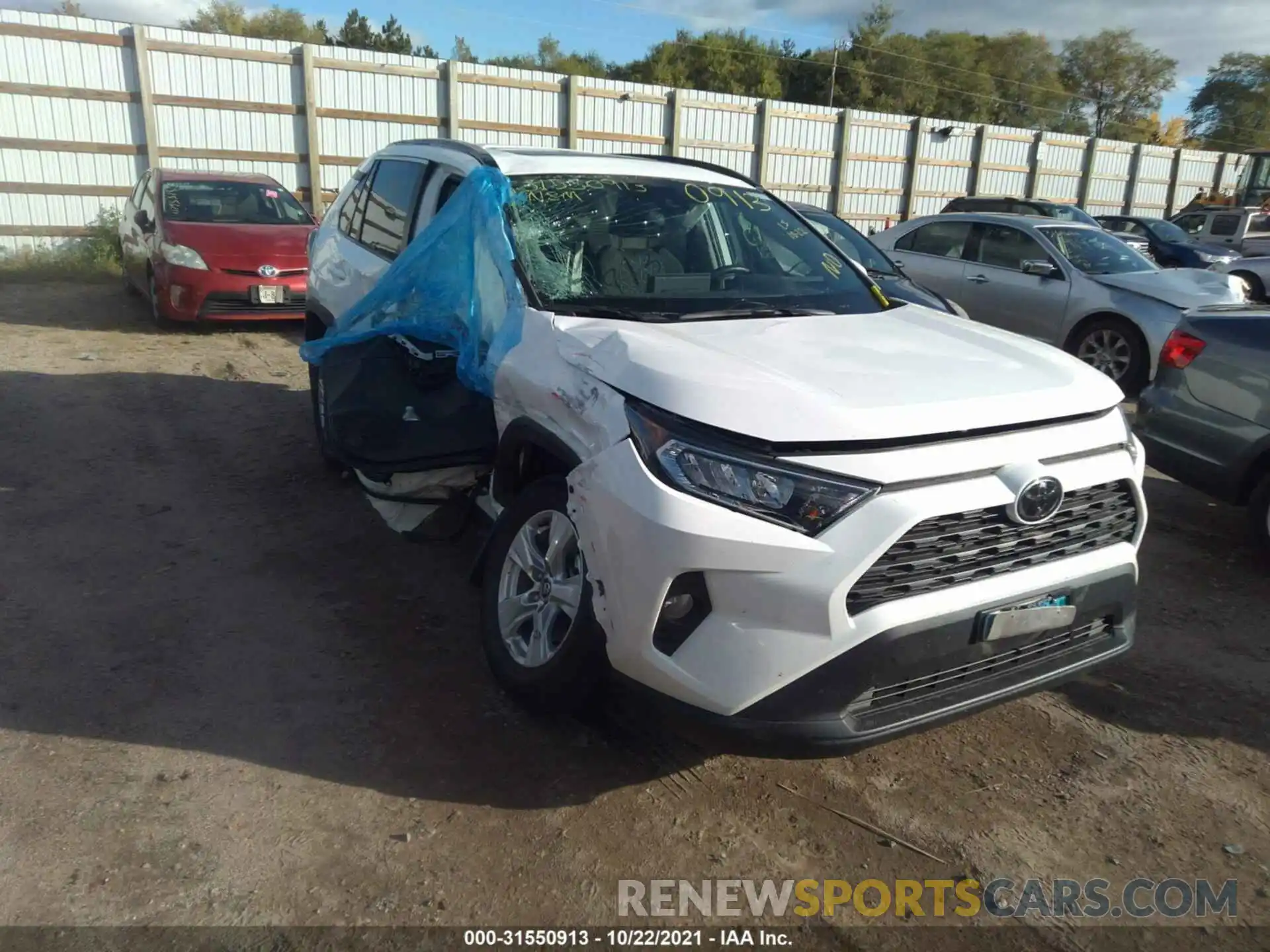 1 Photograph of a damaged car 2T3P1RFV6LC124195 TOYOTA RAV4 2020