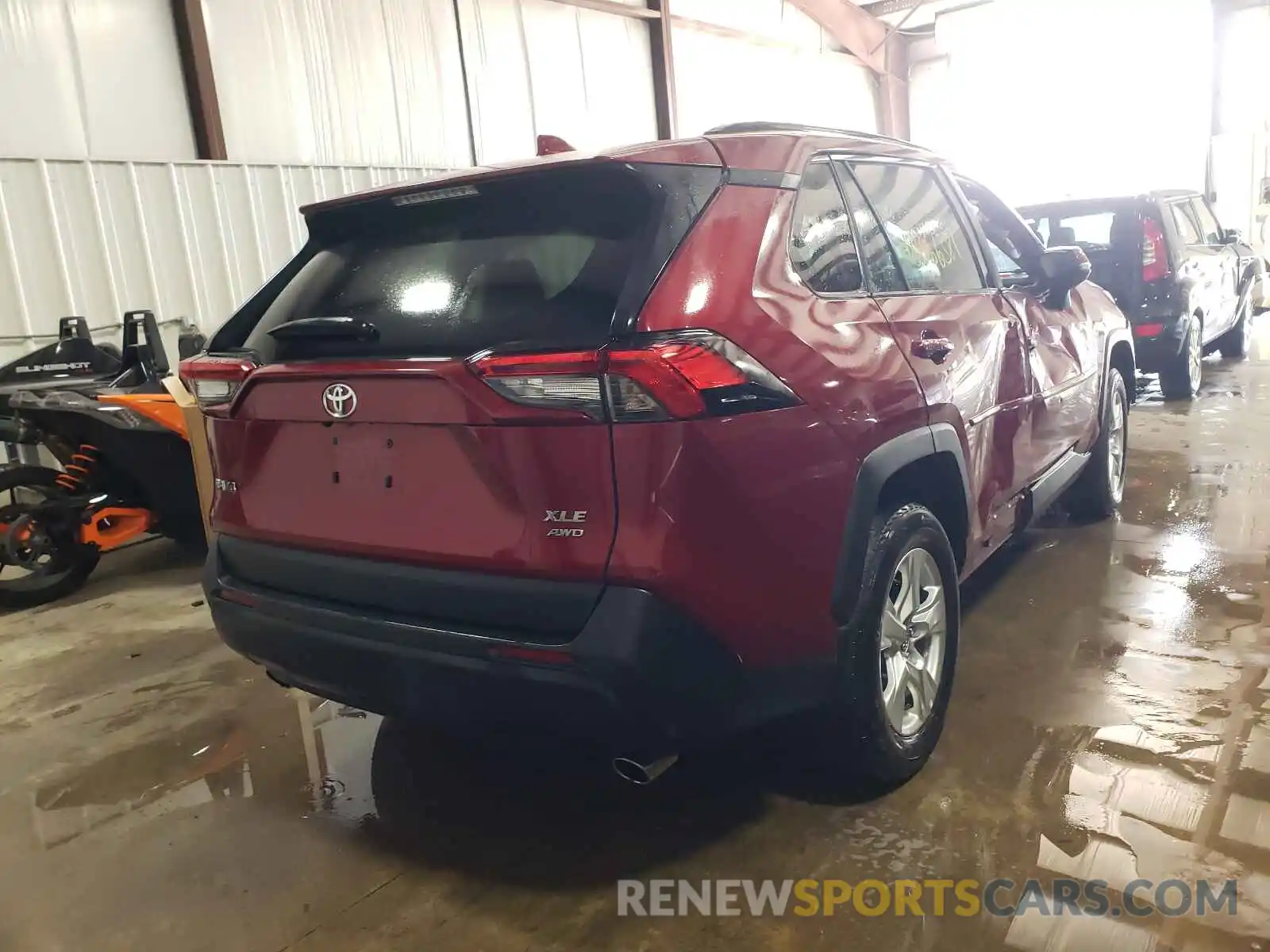 4 Photograph of a damaged car 2T3P1RFV6LC124908 TOYOTA RAV4 2020