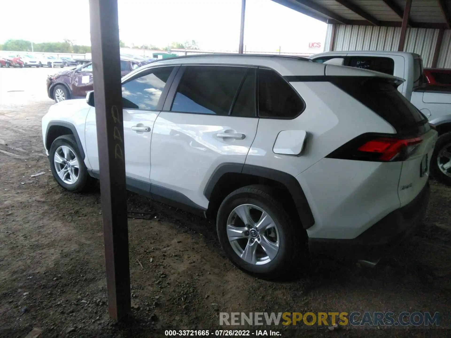 3 Photograph of a damaged car 2T3P1RFV6LC126402 TOYOTA RAV4 2020