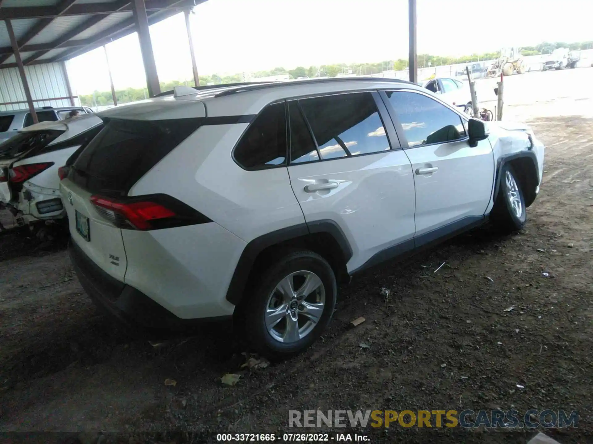 4 Photograph of a damaged car 2T3P1RFV6LC126402 TOYOTA RAV4 2020