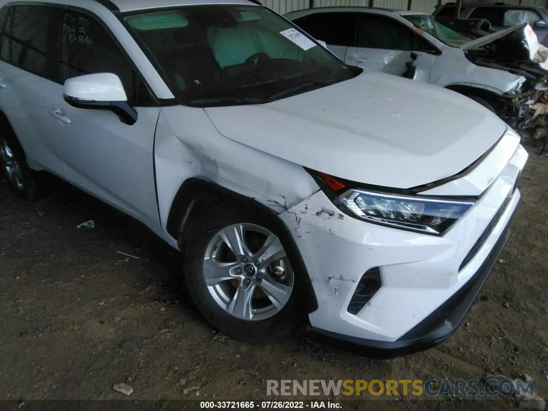 6 Photograph of a damaged car 2T3P1RFV6LC126402 TOYOTA RAV4 2020