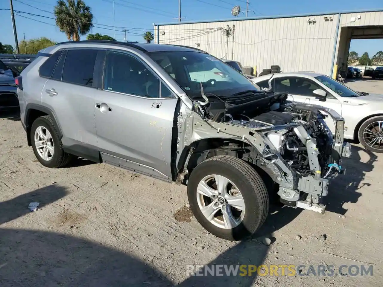 4 Photograph of a damaged car 2T3P1RFV6LC134693 TOYOTA RAV4 2020