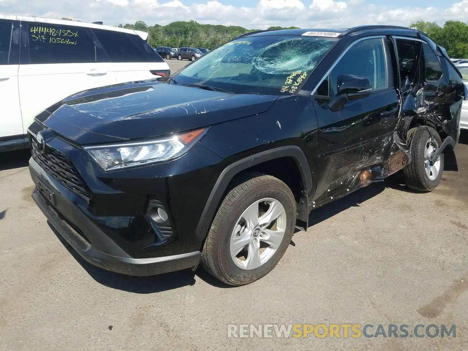 2 Photograph of a damaged car 2T3P1RFV6LW095215 TOYOTA RAV4 2020