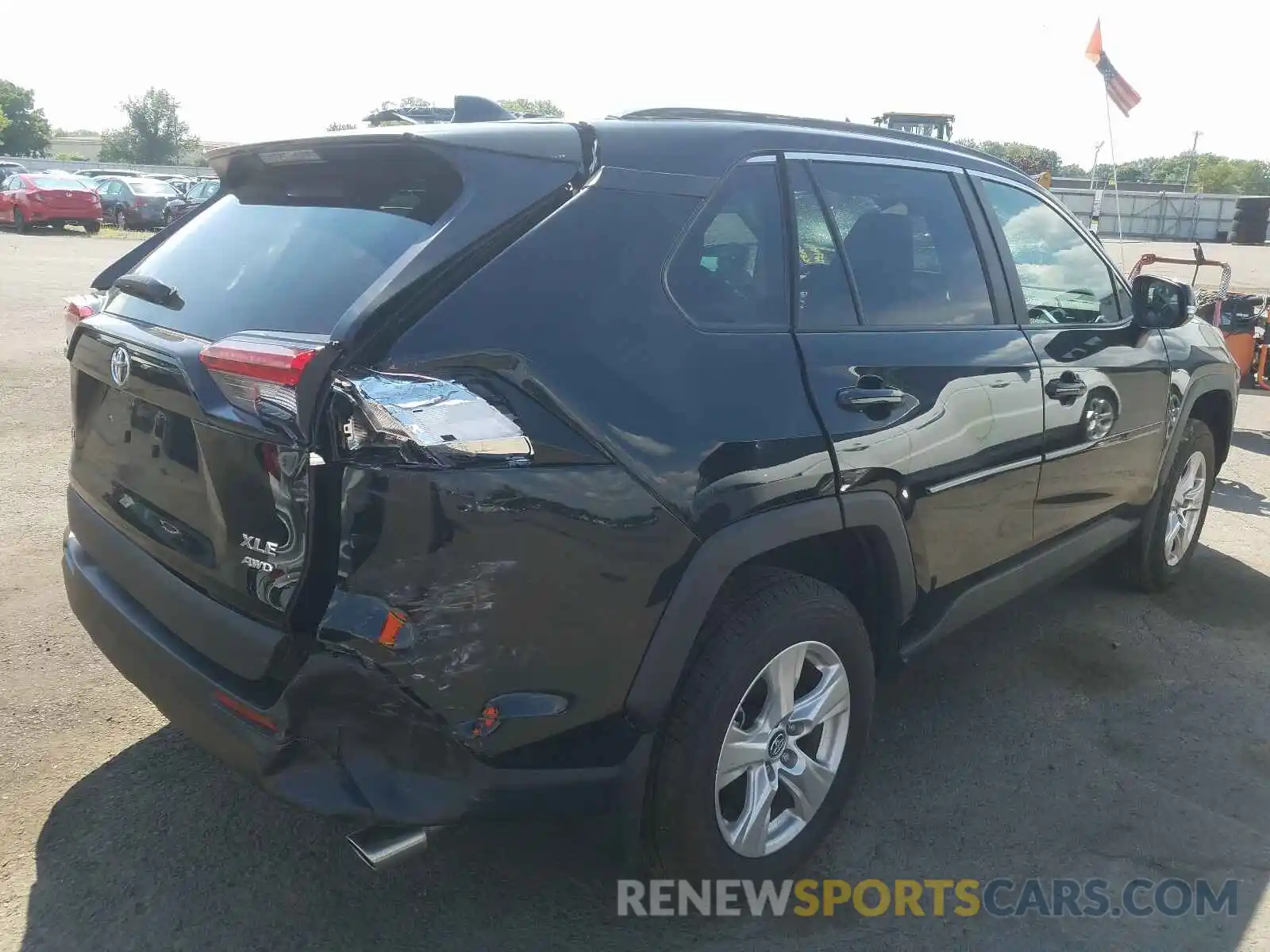 4 Photograph of a damaged car 2T3P1RFV6LW095215 TOYOTA RAV4 2020