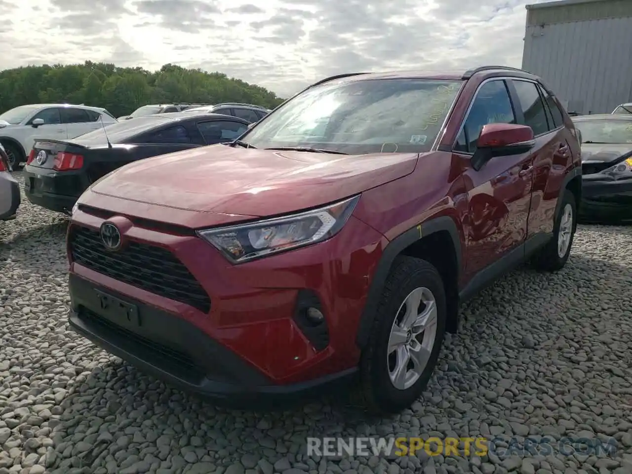 2 Photograph of a damaged car 2T3P1RFV6LW101840 TOYOTA RAV4 2020