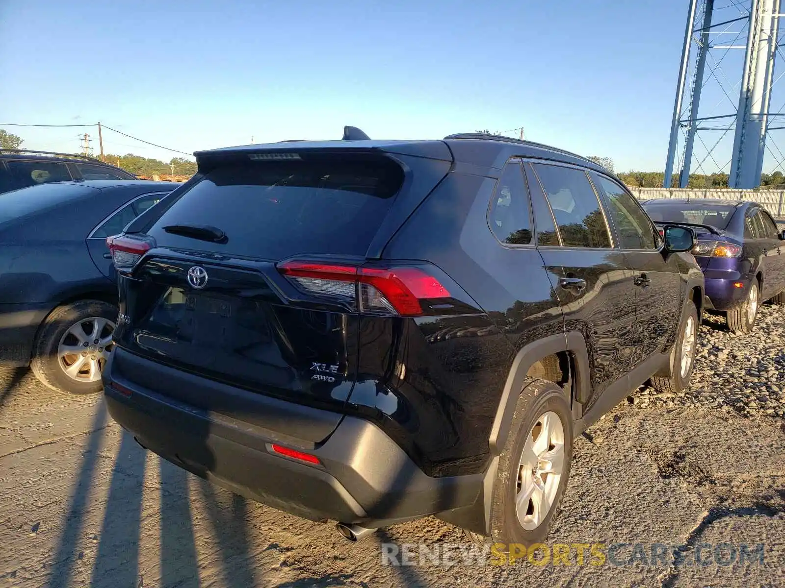 4 Photograph of a damaged car 2T3P1RFV6LW104057 TOYOTA RAV4 2020