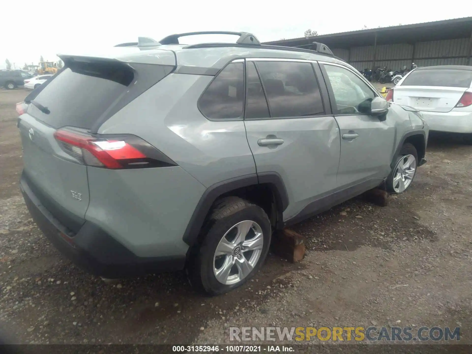 4 Photograph of a damaged car 2T3P1RFV6LW115768 TOYOTA RAV4 2020