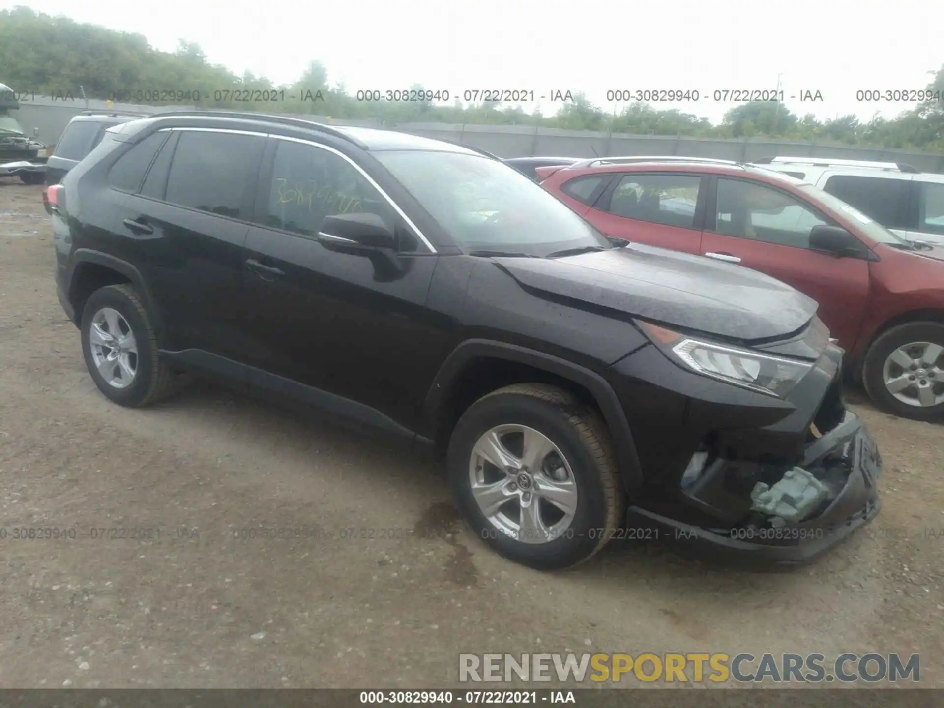 1 Photograph of a damaged car 2T3P1RFV6LW120436 TOYOTA RAV4 2020