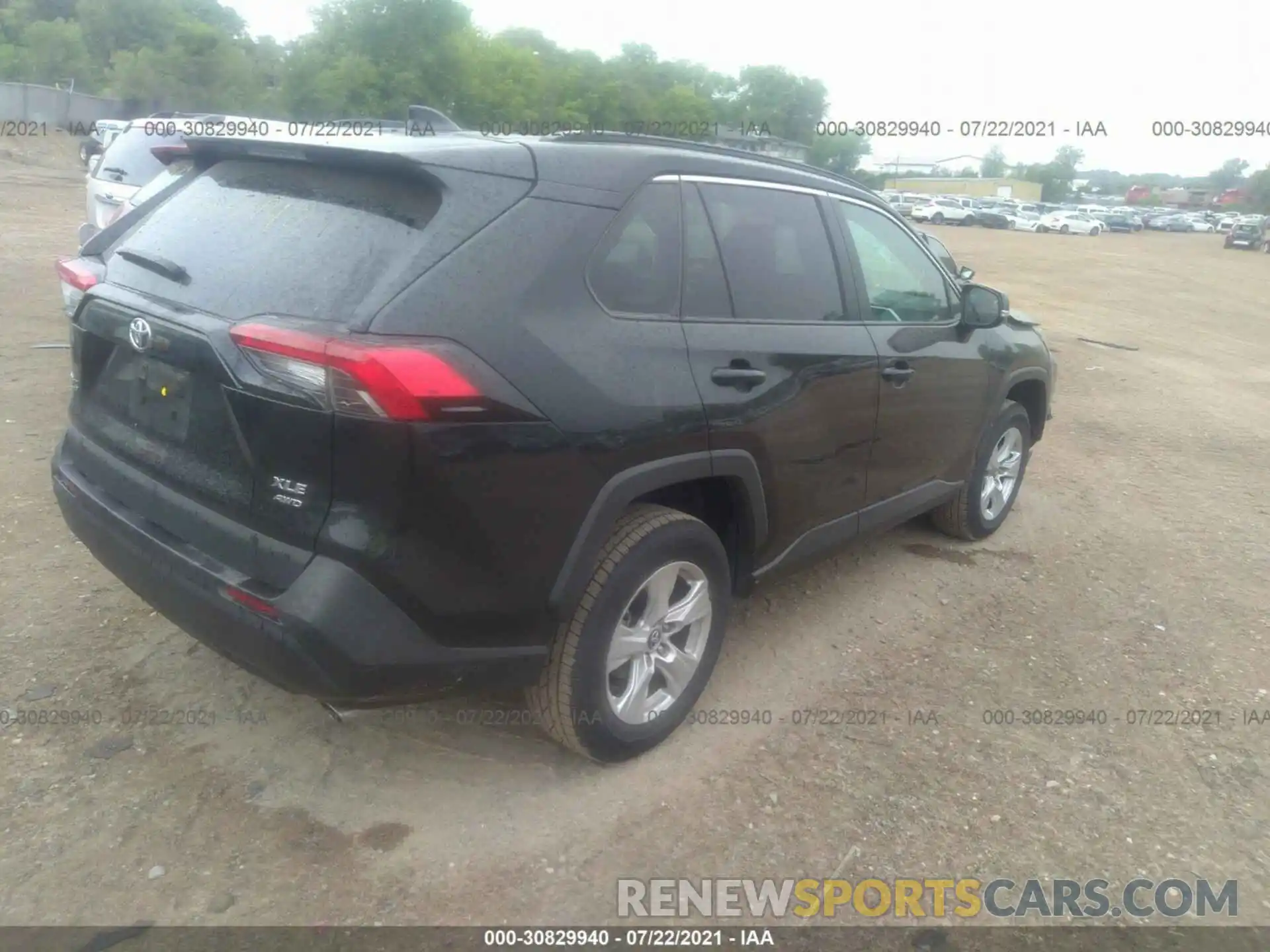 4 Photograph of a damaged car 2T3P1RFV6LW120436 TOYOTA RAV4 2020