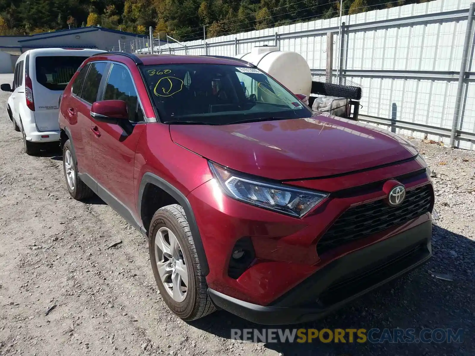 1 Photograph of a damaged car 2T3P1RFV6LW123627 TOYOTA RAV4 2020