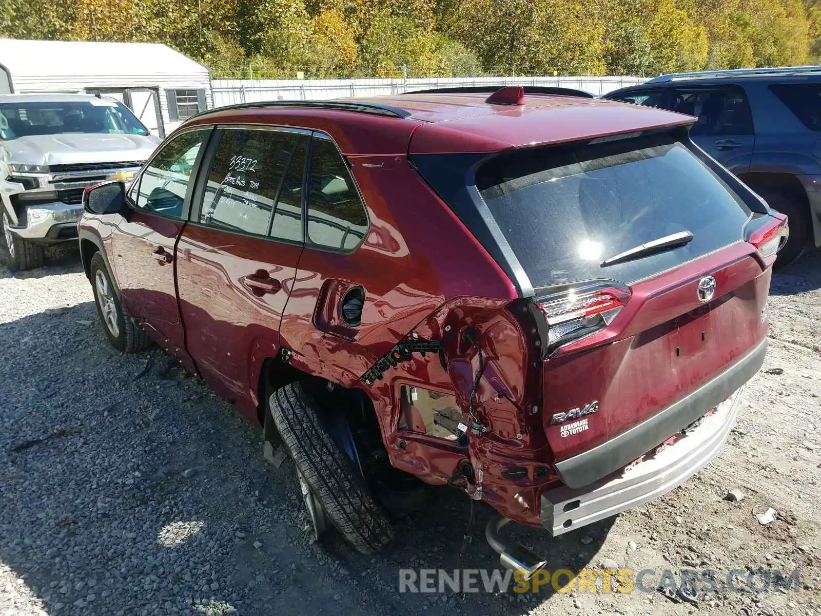 3 Photograph of a damaged car 2T3P1RFV6LW123627 TOYOTA RAV4 2020