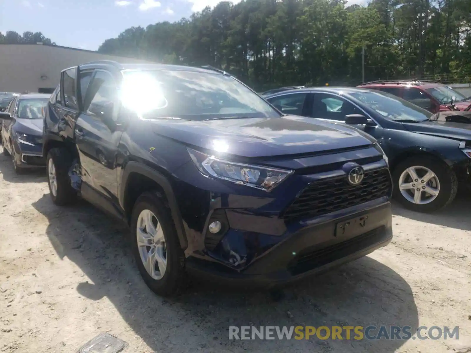 1 Photograph of a damaged car 2T3P1RFV6LW130934 TOYOTA RAV4 2020