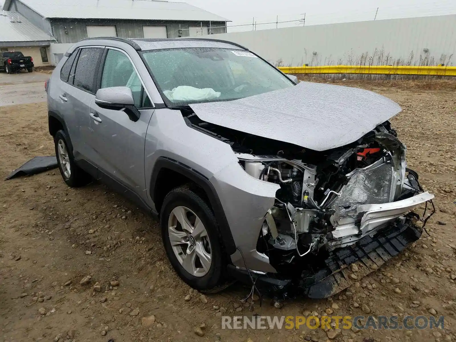 1 Photograph of a damaged car 2T3P1RFV6LW133526 TOYOTA RAV4 2020