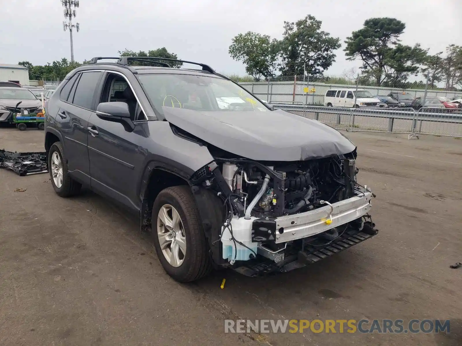 1 Photograph of a damaged car 2T3P1RFV6LW135146 TOYOTA RAV4 2020