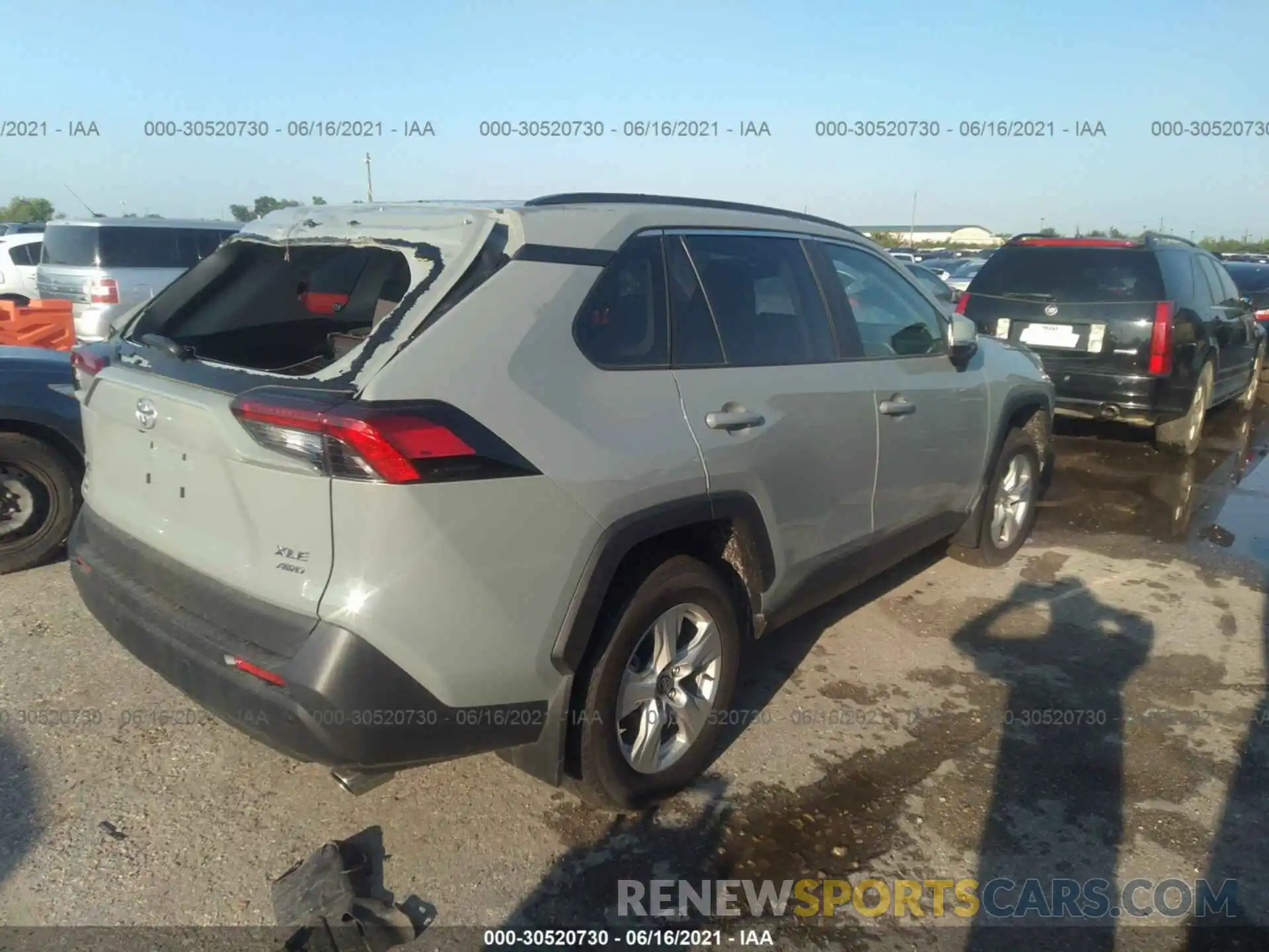 4 Фотография поврежденного автомобиля 2T3P1RFV6LW135163 TOYOTA RAV4 2020