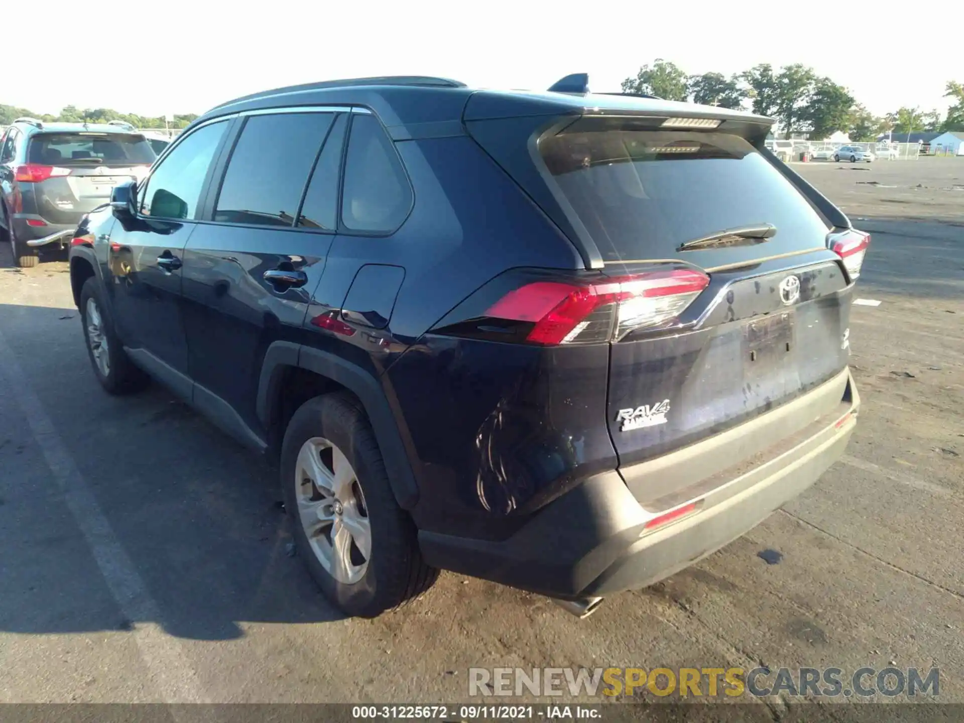 3 Photograph of a damaged car 2T3P1RFV6LW135230 TOYOTA RAV4 2020