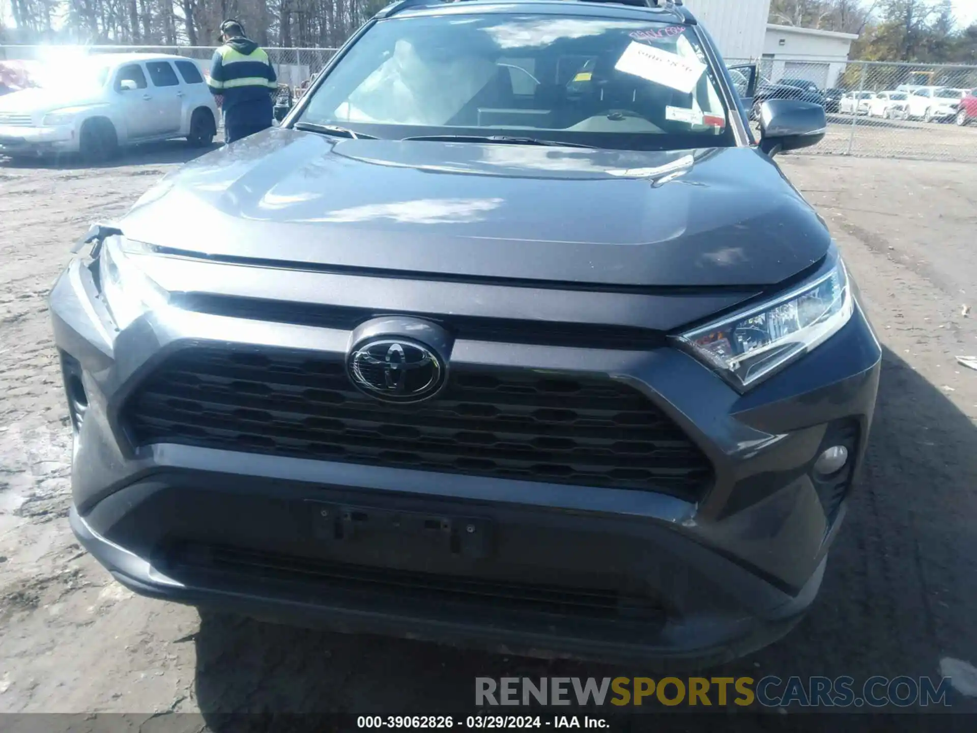 12 Фотография поврежденного автомобиля 2T3P1RFV6LW137477 TOYOTA RAV4 2020