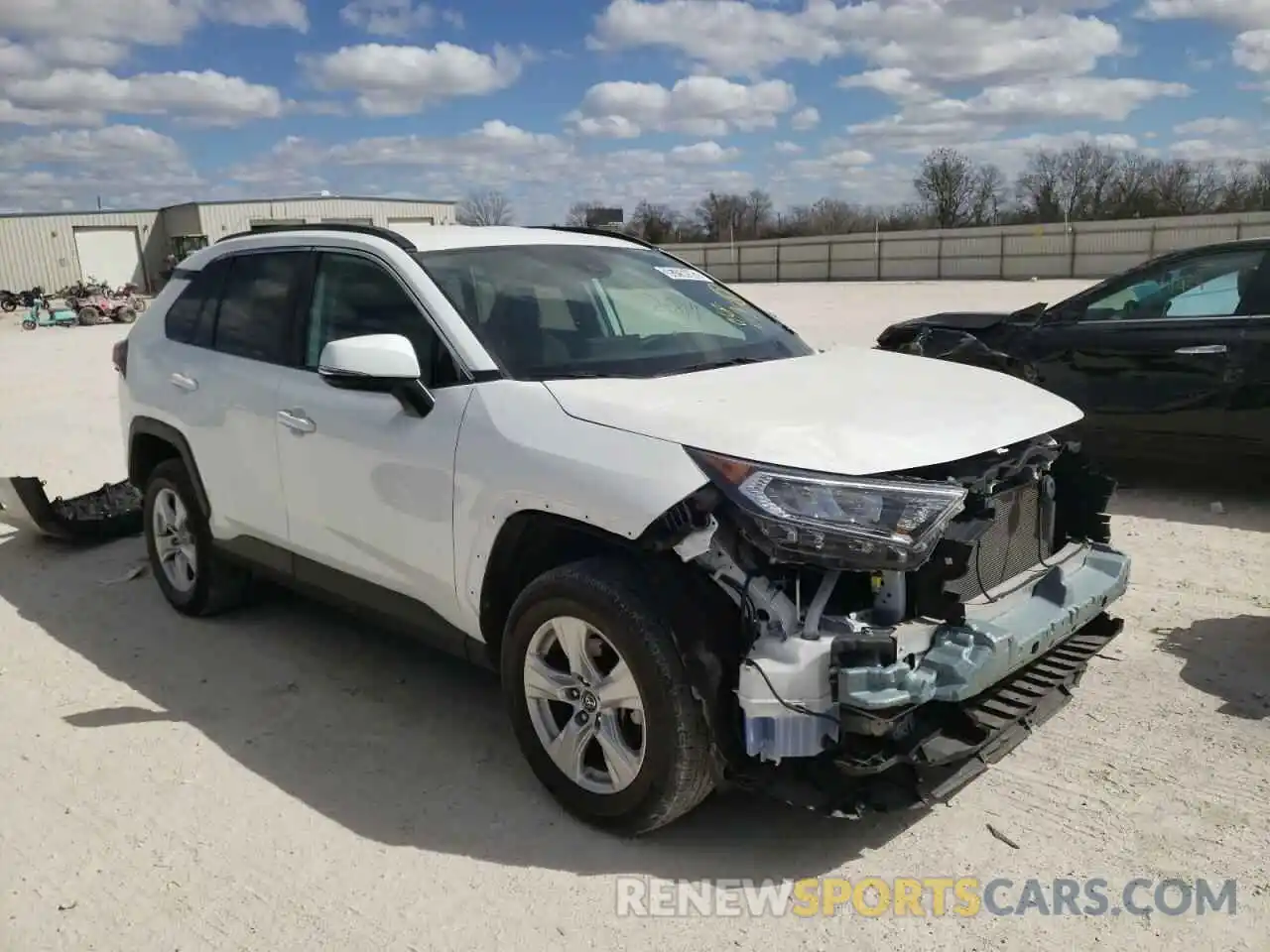 1 Photograph of a damaged car 2T3P1RFV7LC062113 TOYOTA RAV4 2020