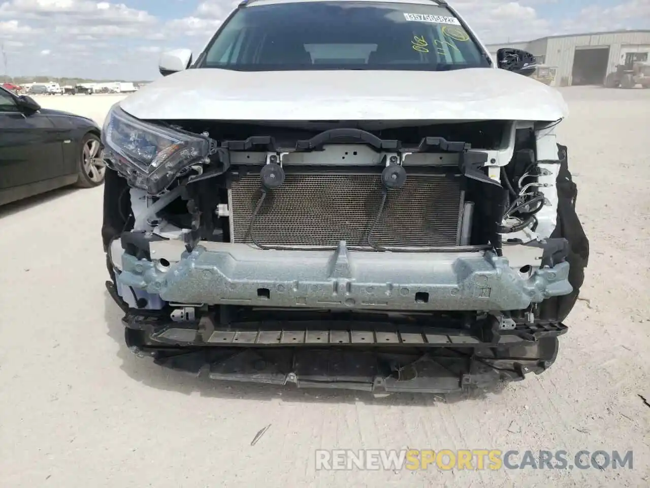 9 Photograph of a damaged car 2T3P1RFV7LC062113 TOYOTA RAV4 2020