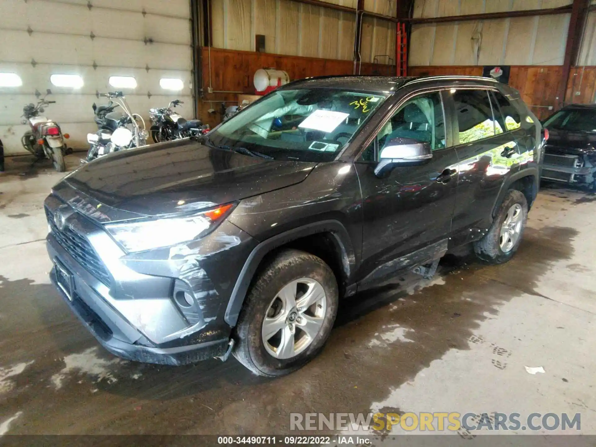 2 Photograph of a damaged car 2T3P1RFV7LC065111 TOYOTA RAV4 2020