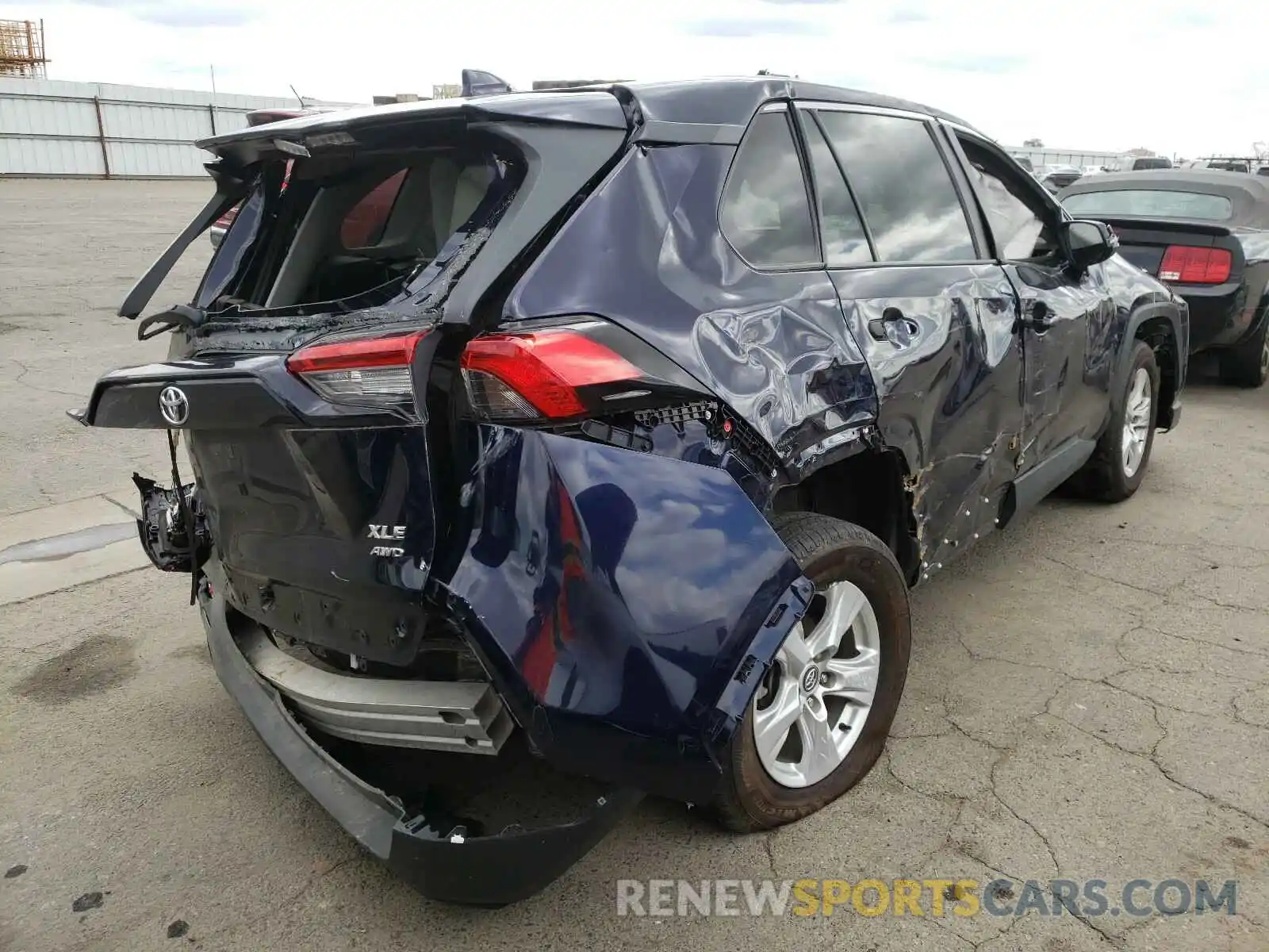 4 Photograph of a damaged car 2T3P1RFV7LC079414 TOYOTA RAV4 2020