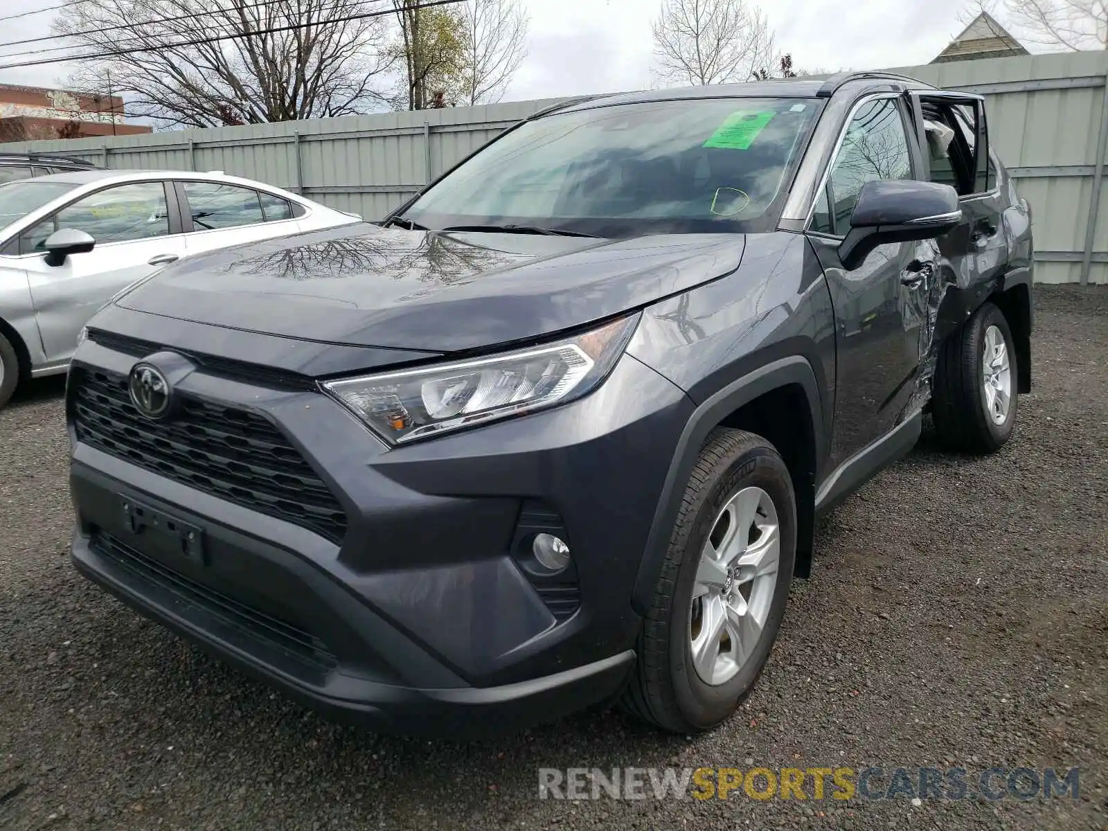 2 Photograph of a damaged car 2T3P1RFV7LC080871 TOYOTA RAV4 2020