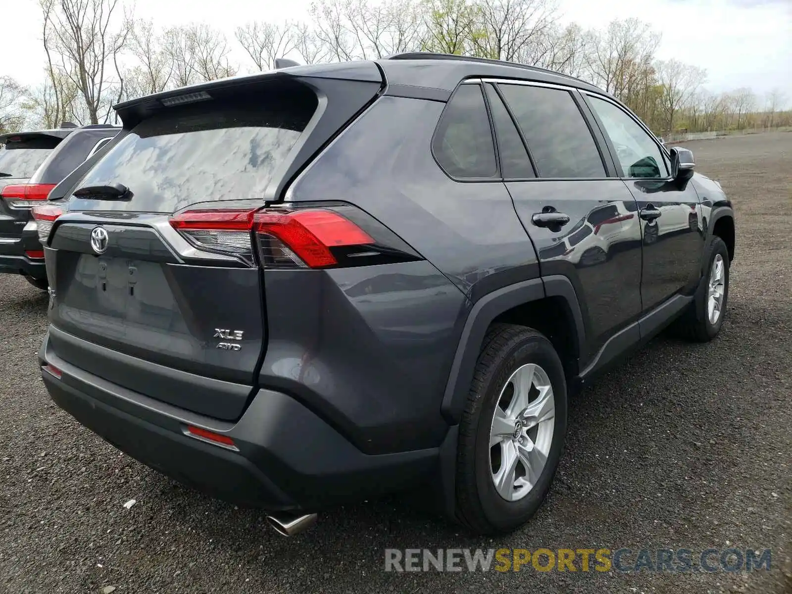 4 Photograph of a damaged car 2T3P1RFV7LC080871 TOYOTA RAV4 2020