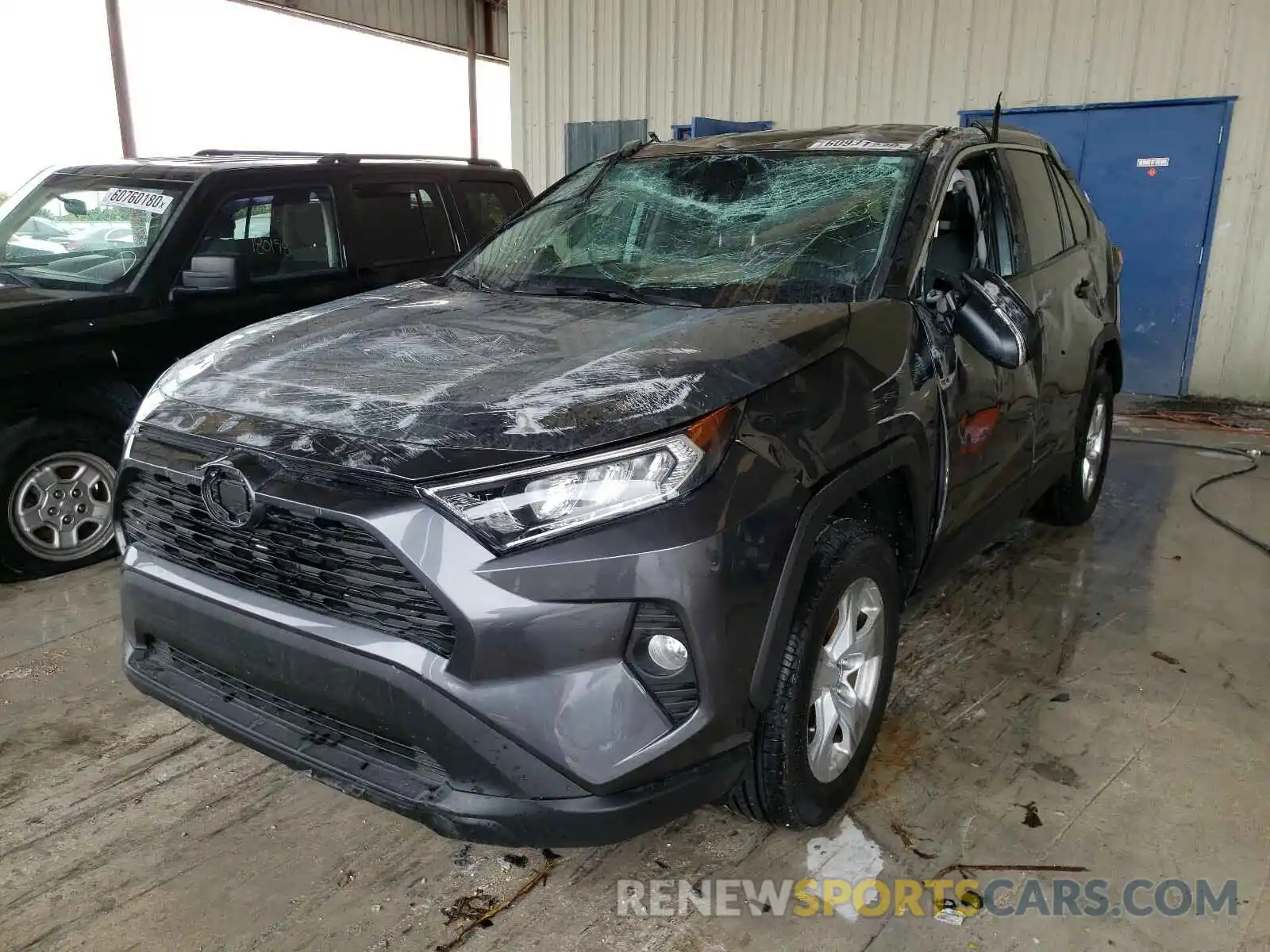 2 Photograph of a damaged car 2T3P1RFV7LC084581 TOYOTA RAV4 2020