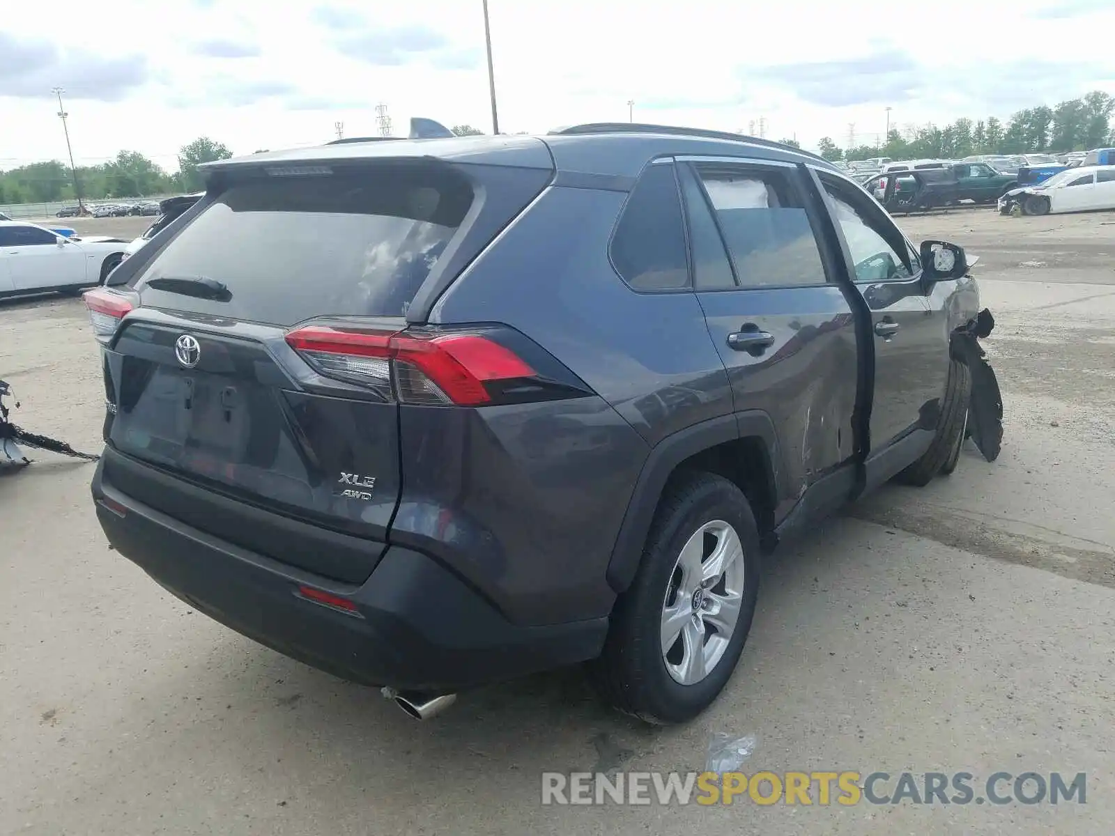 4 Photograph of a damaged car 2T3P1RFV7LC085066 TOYOTA RAV4 2020