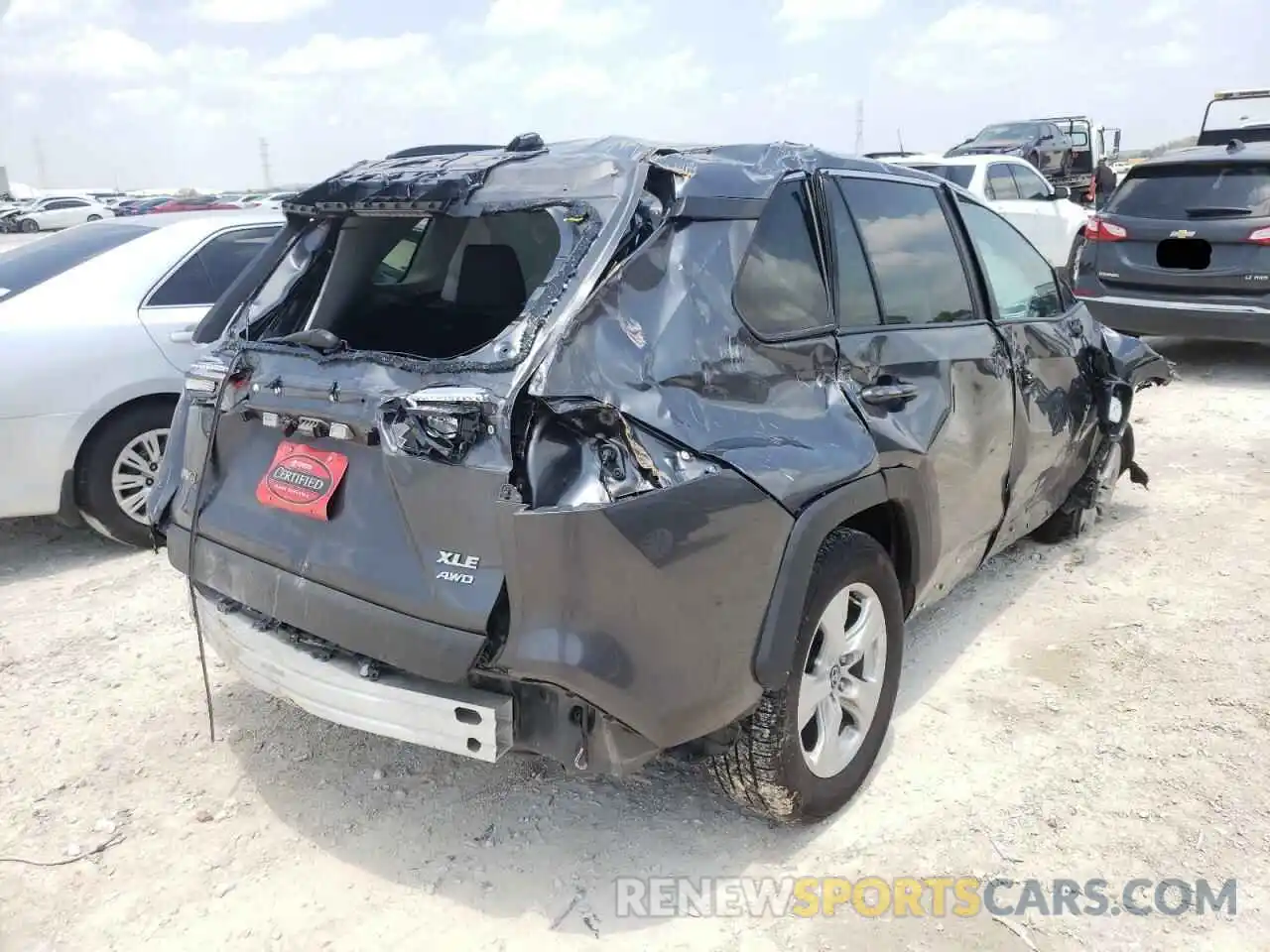 4 Photograph of a damaged car 2T3P1RFV7LC085245 TOYOTA RAV4 2020