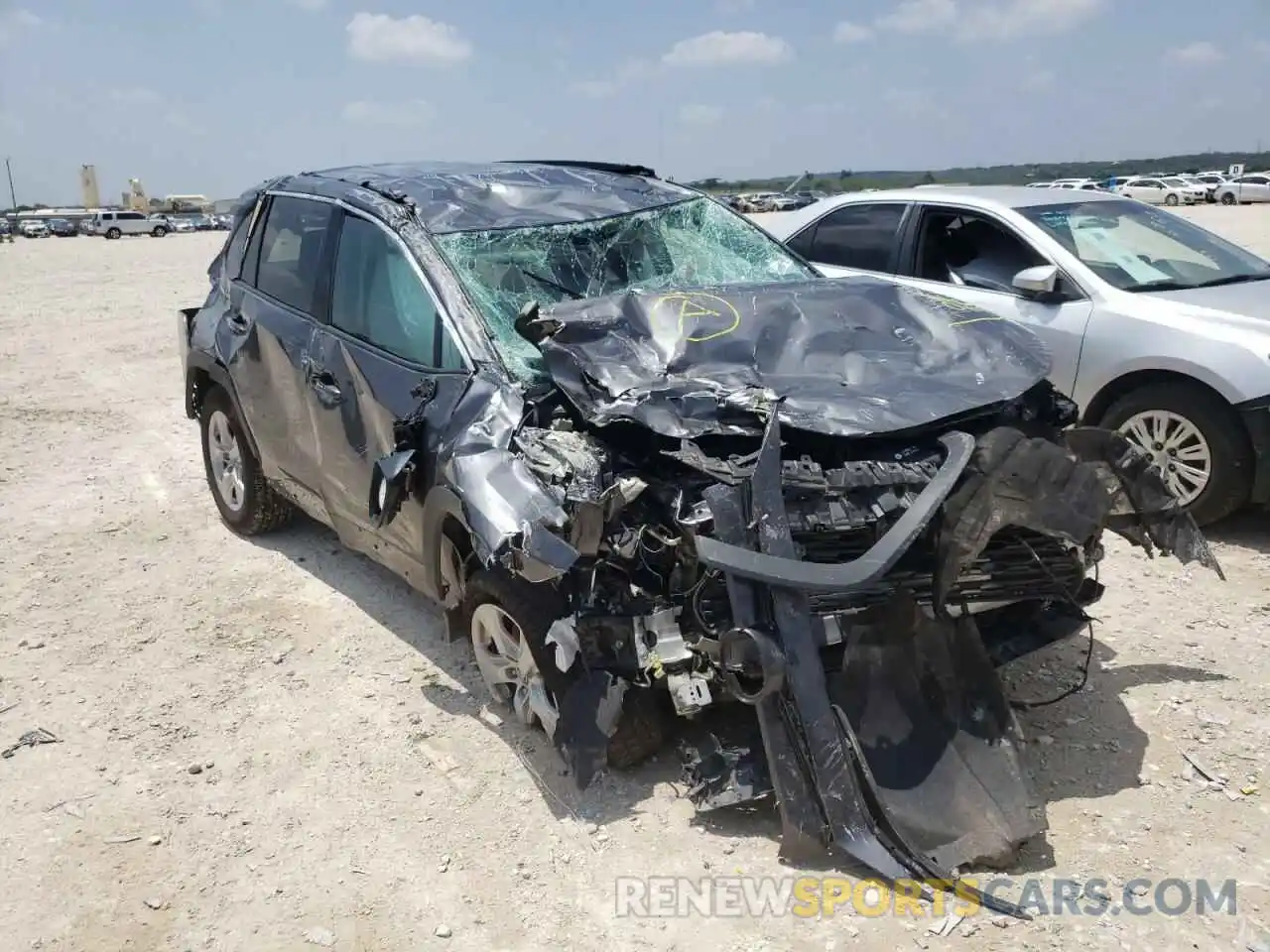 9 Photograph of a damaged car 2T3P1RFV7LC085245 TOYOTA RAV4 2020